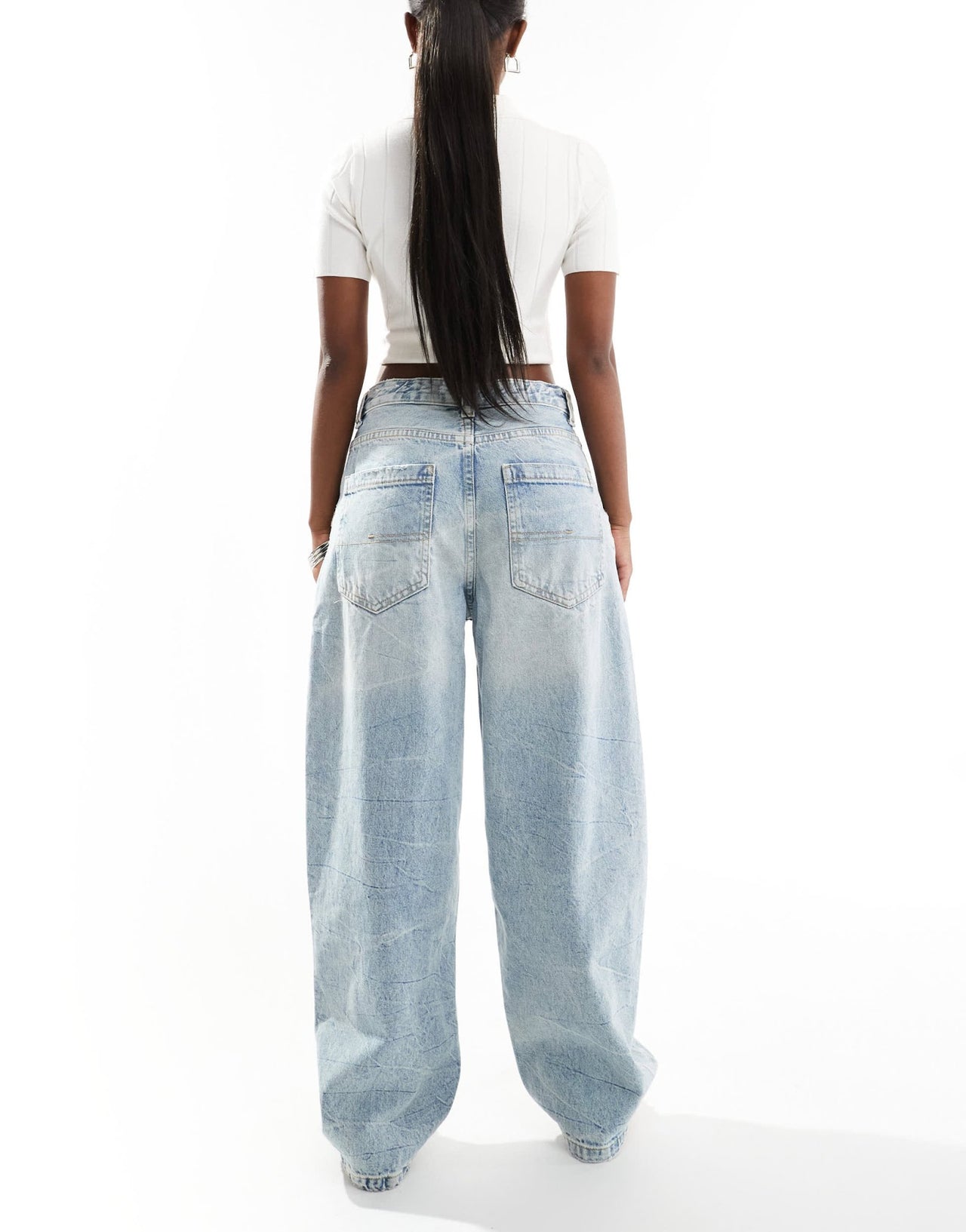 Bershka skater jeans in mid wash blue - ASOS Sample Sale