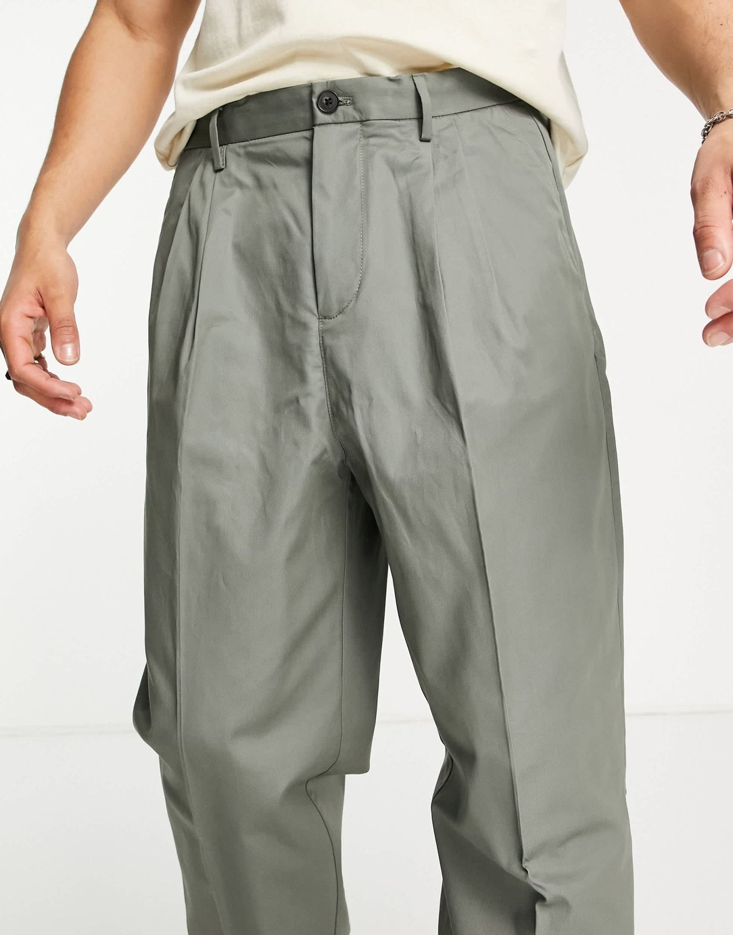 Bershka smart tailored trousers in khaki - ASOS Sample Sale