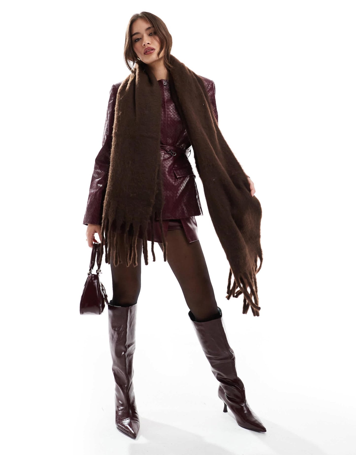 Bershka soft touch chunky scarf in brown - ASOS Sample Sale