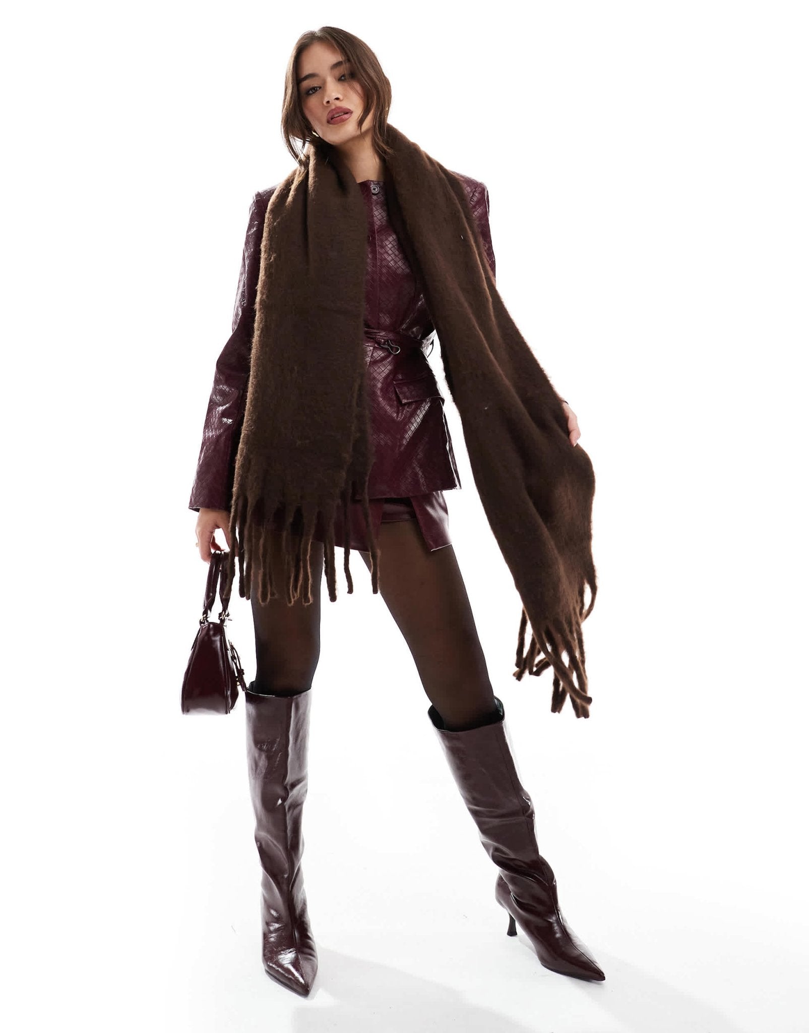 Bershka soft touch chunky scarf in brown - ASOS Sample Sale