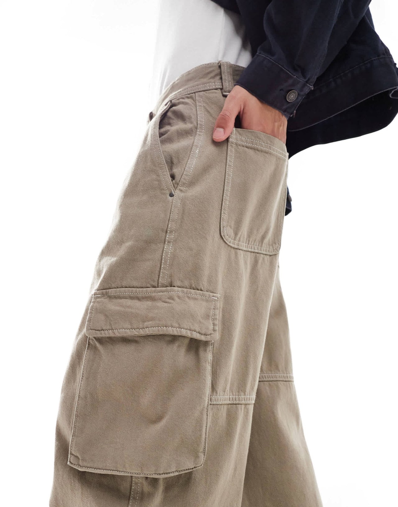 Bershka straight leg cargo trouser in camel - ASOS Sample Sale