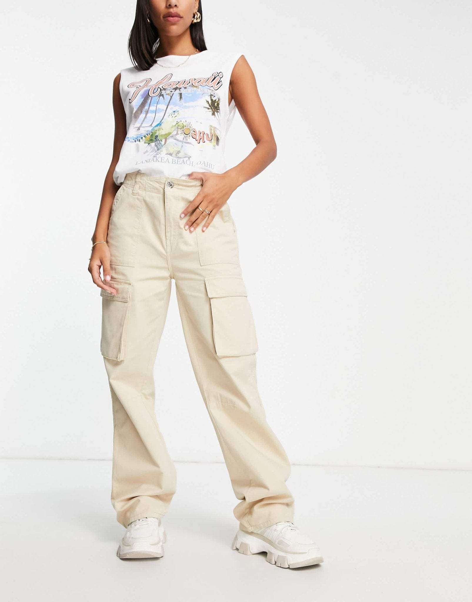 Bershka straight leg cargo trousers in beige - ASOS Sample Sale