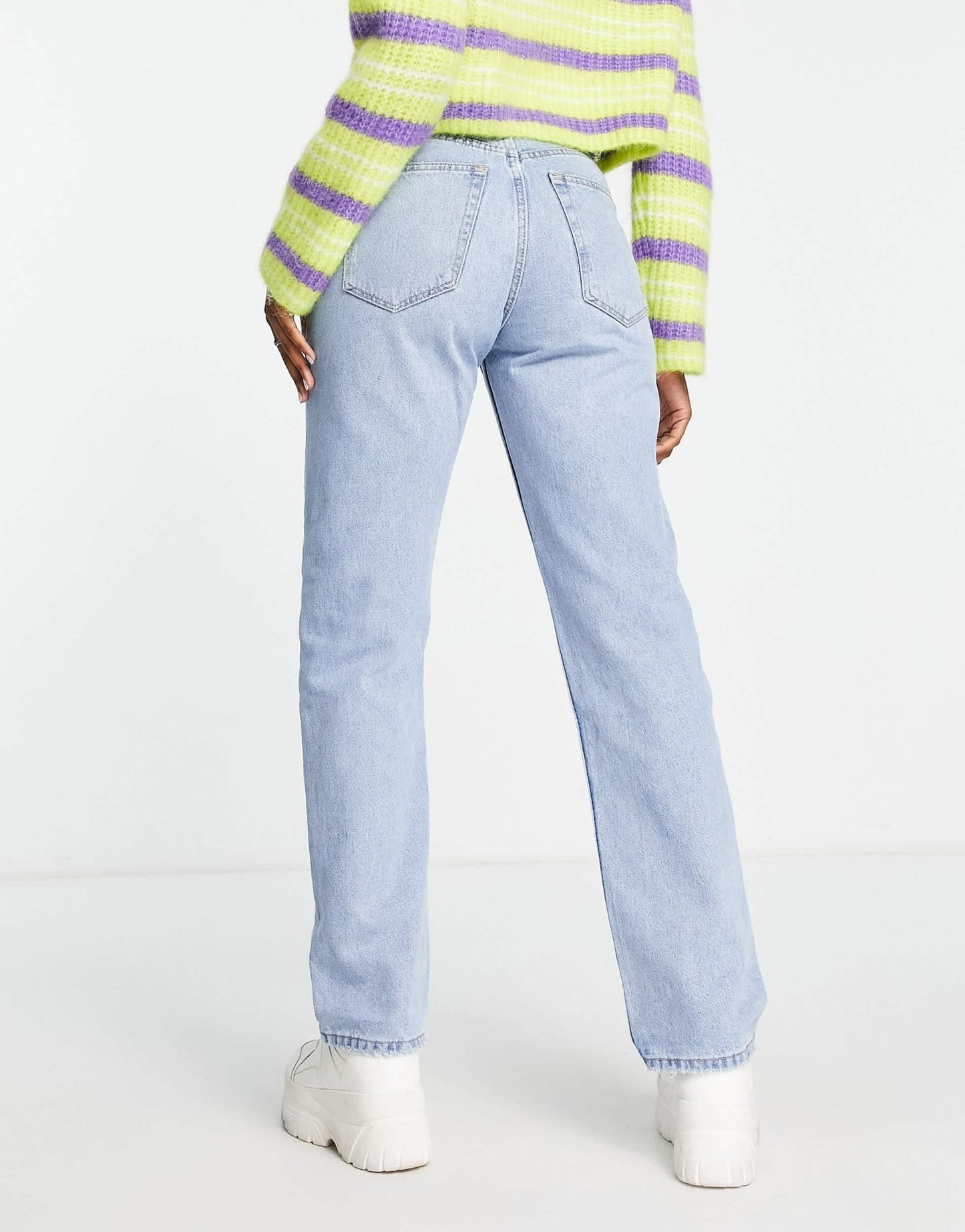 Bershka straight leg jean in light blue - ASOS Sample Sale