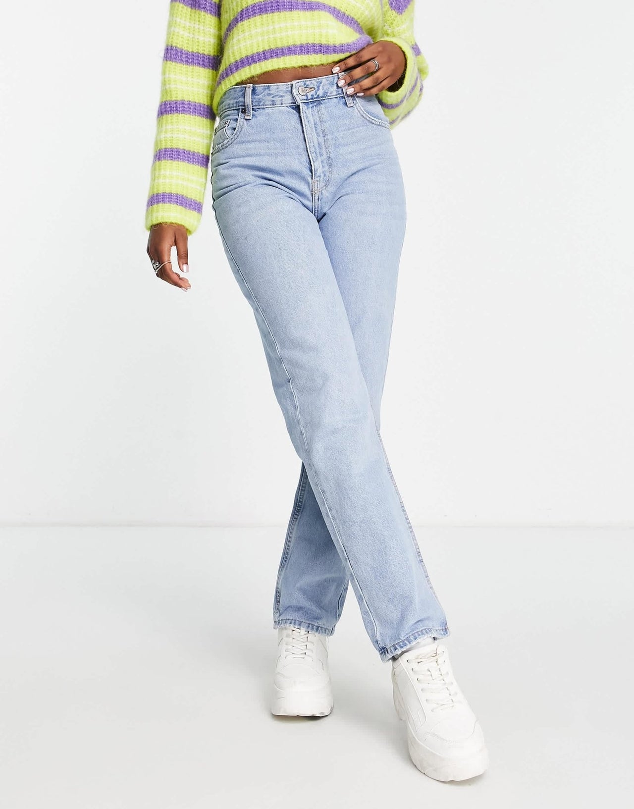 Bershka straight leg jean in light blue - ASOS Sample Sale