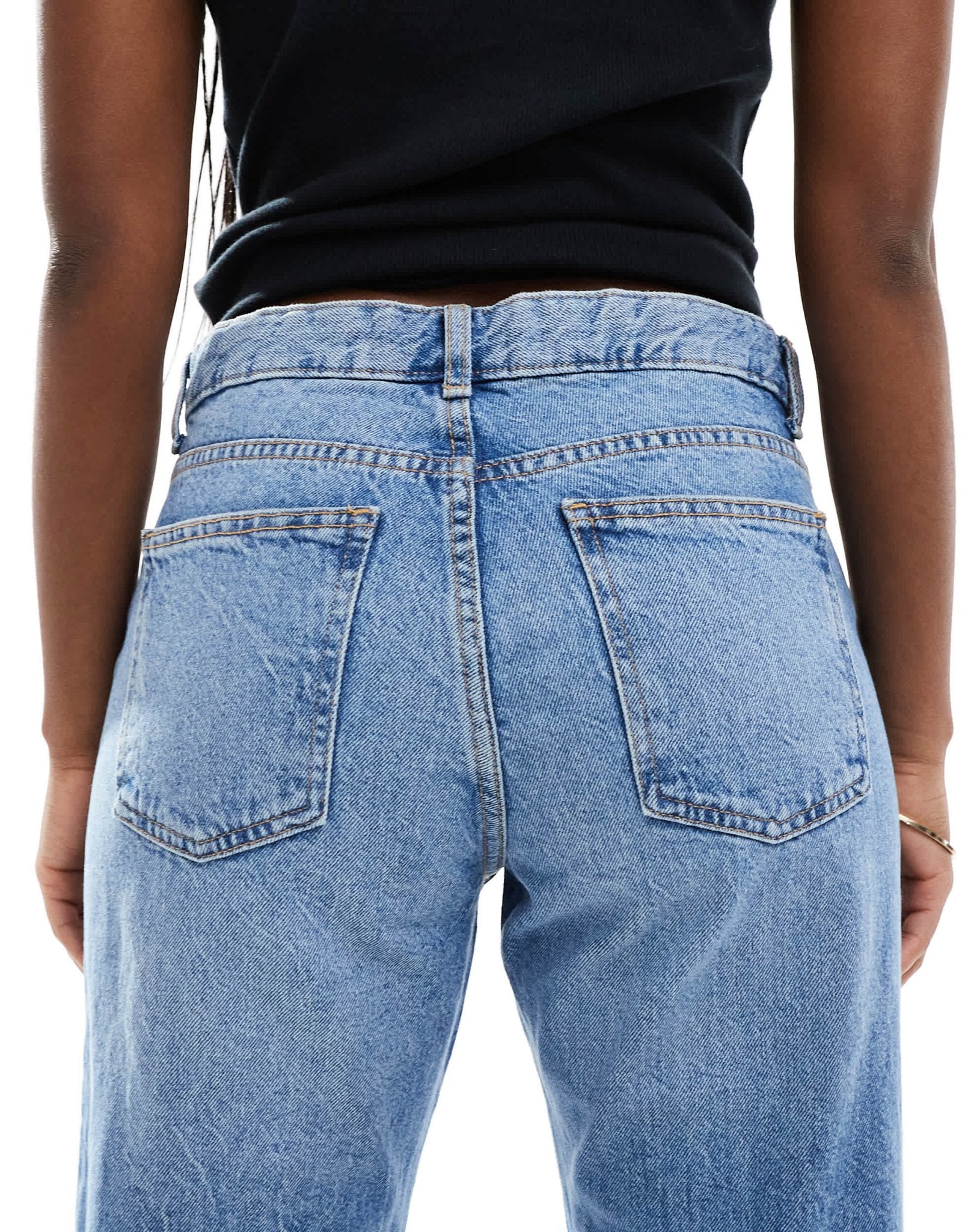 Bershka straight leg jeans in mid wash - ASOS Sample Sale