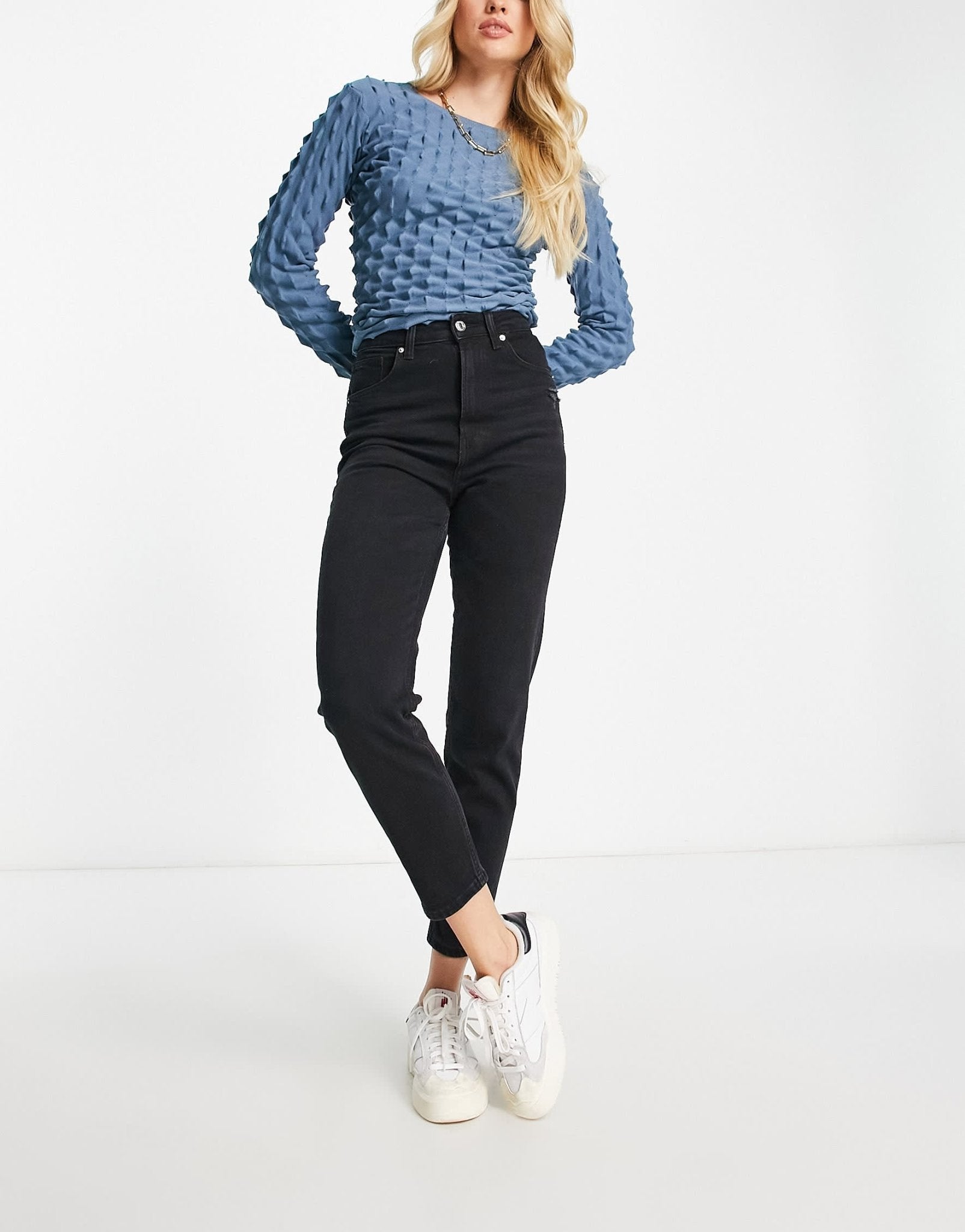 Bershka Tall comfort fit mom jean in black - ASOS Sample Sale