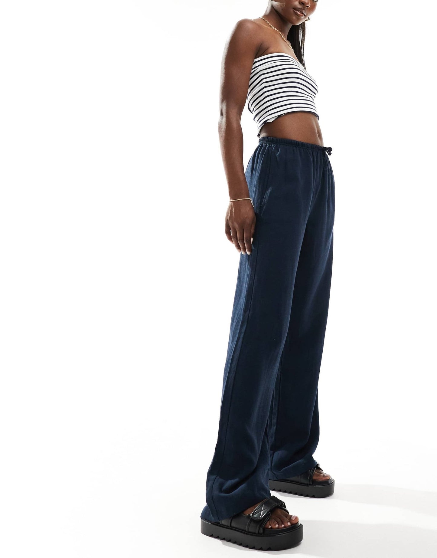 Bershka tie waist wide leg linen trousers in navy - ASOS Sample Sale