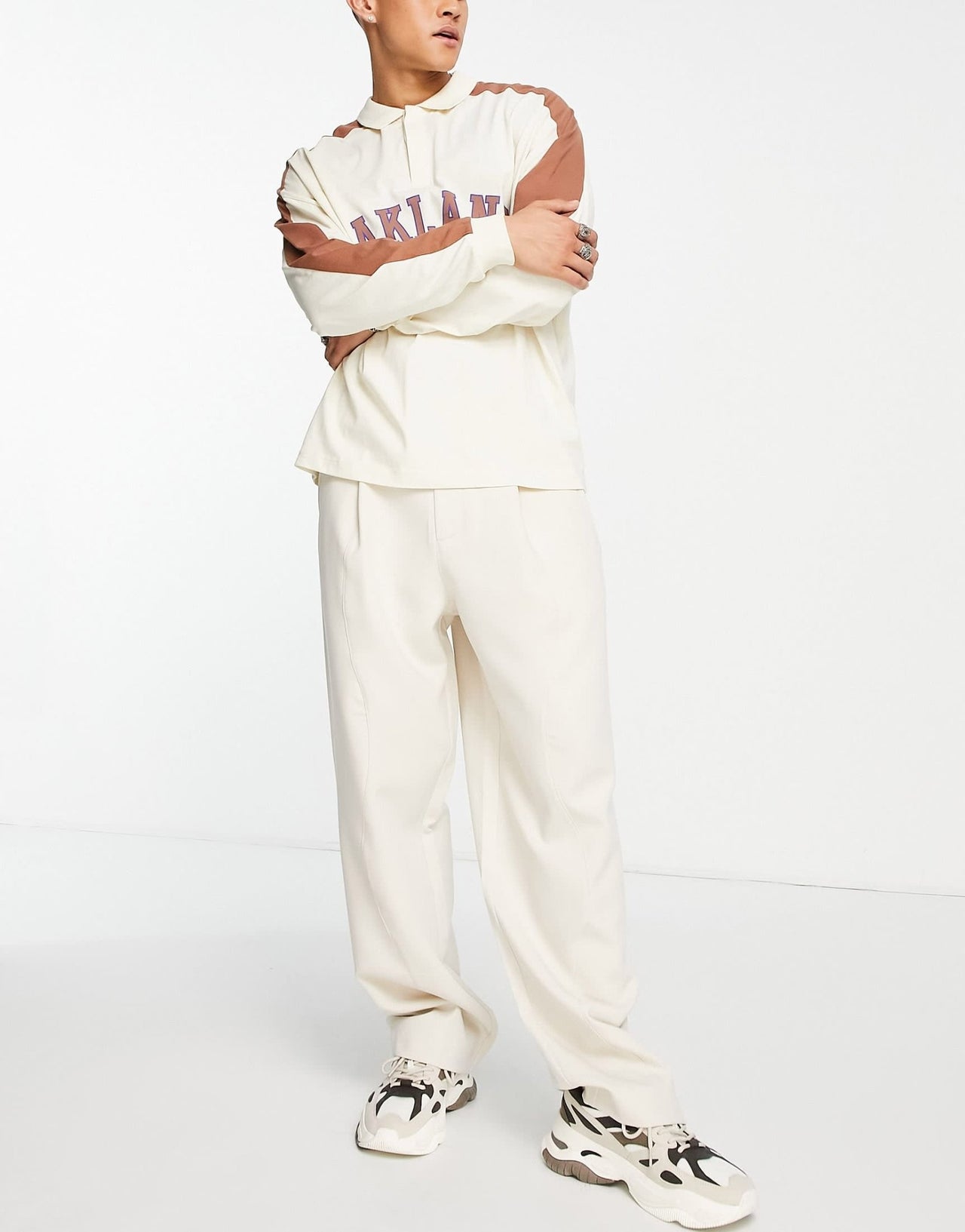 Bershka wide fit tailored trousers in beige - ASOS Sample Sale