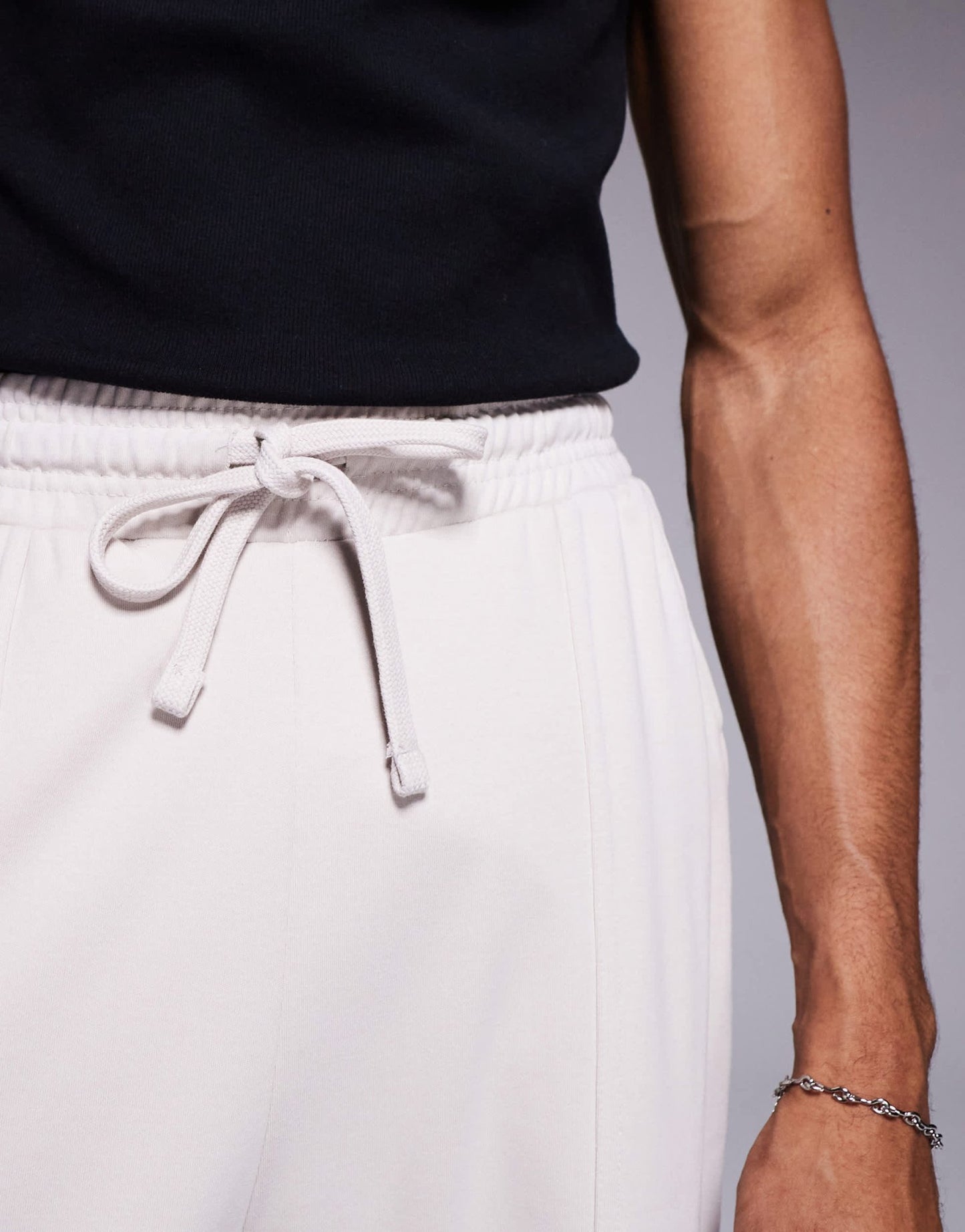 Bershka wide leg jogger in stone - ASOS Sample Sale