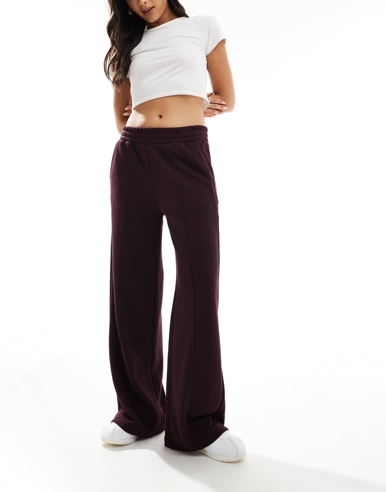 Bershka wide leg joggers in burgundy - ASOS Sample Sale