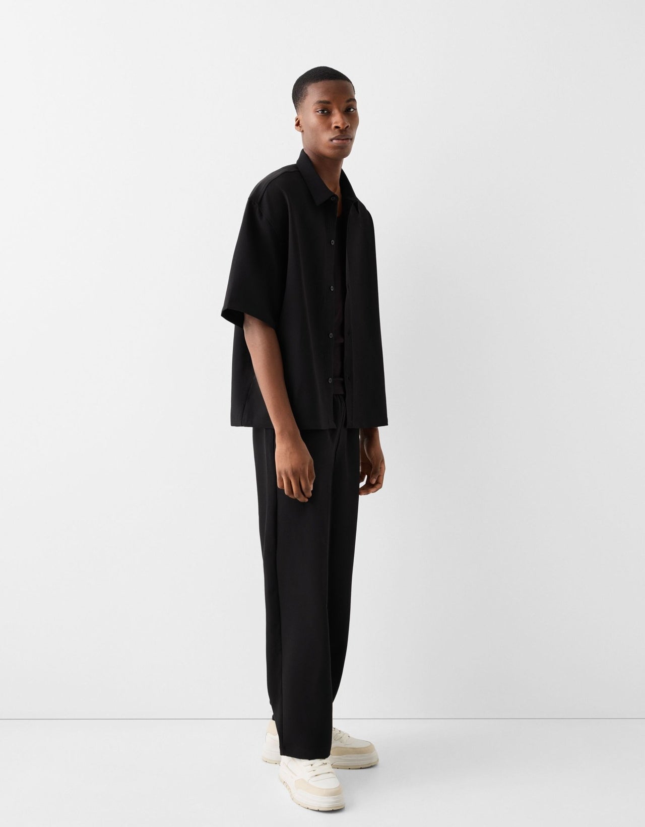 Bershka wide leg tailored trouser in black - ASOS Sample Sale