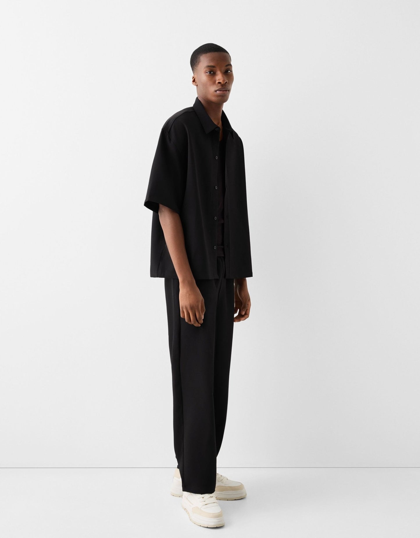 Bershka wide leg tailored trouser in black - ASOS Sample Sale
