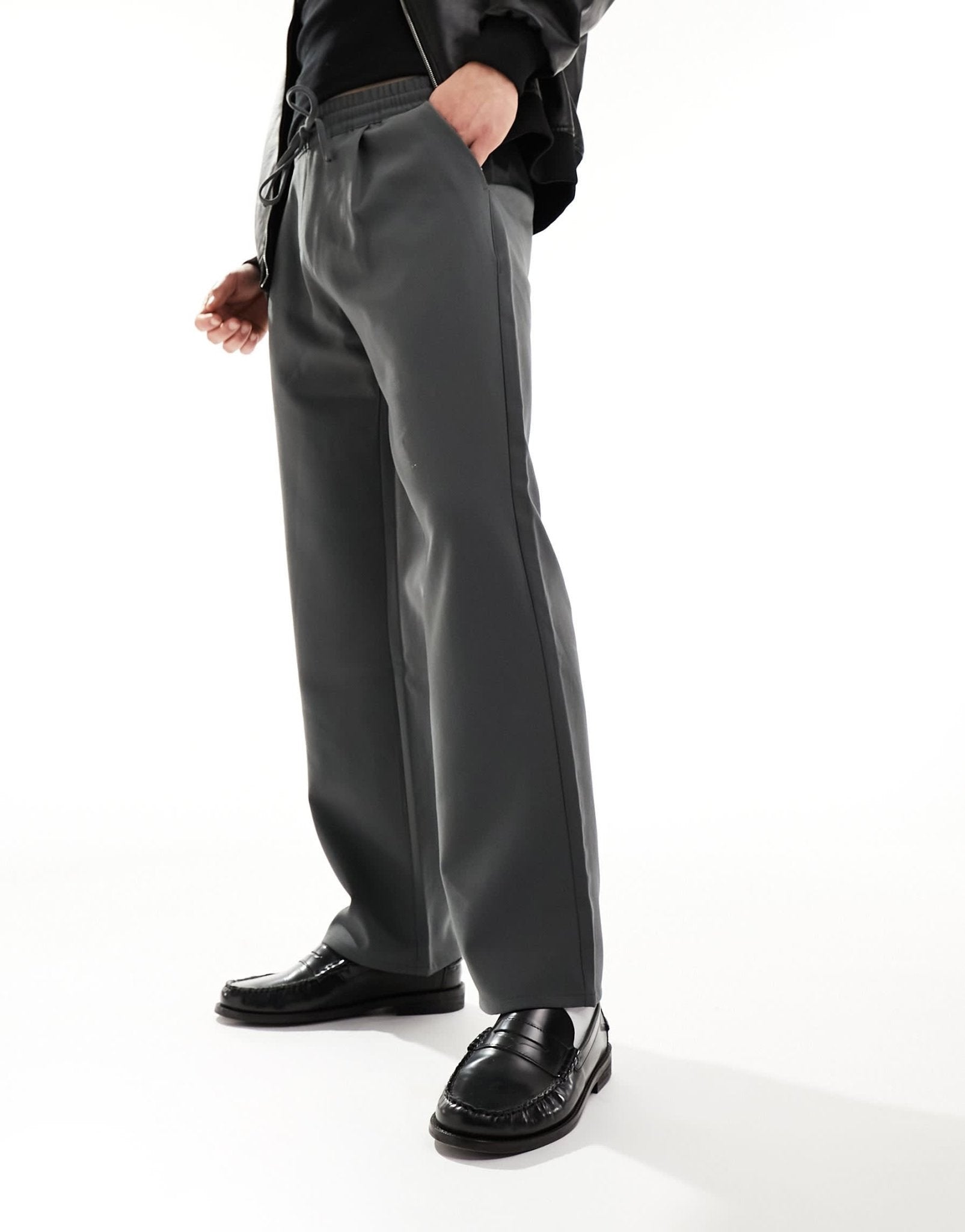 Bershka wide leg tailored trouser in grey - ASOS Sample Sale