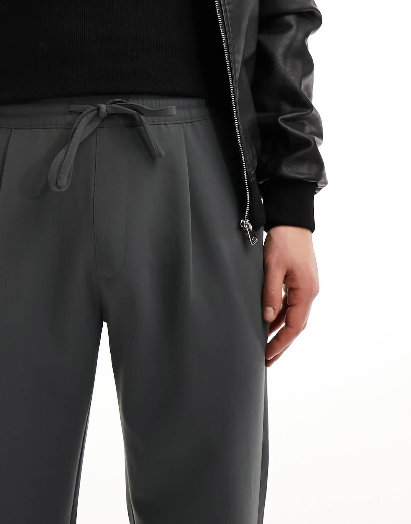 Bershka wide leg tailored trouser in grey - ASOS Sample Sale