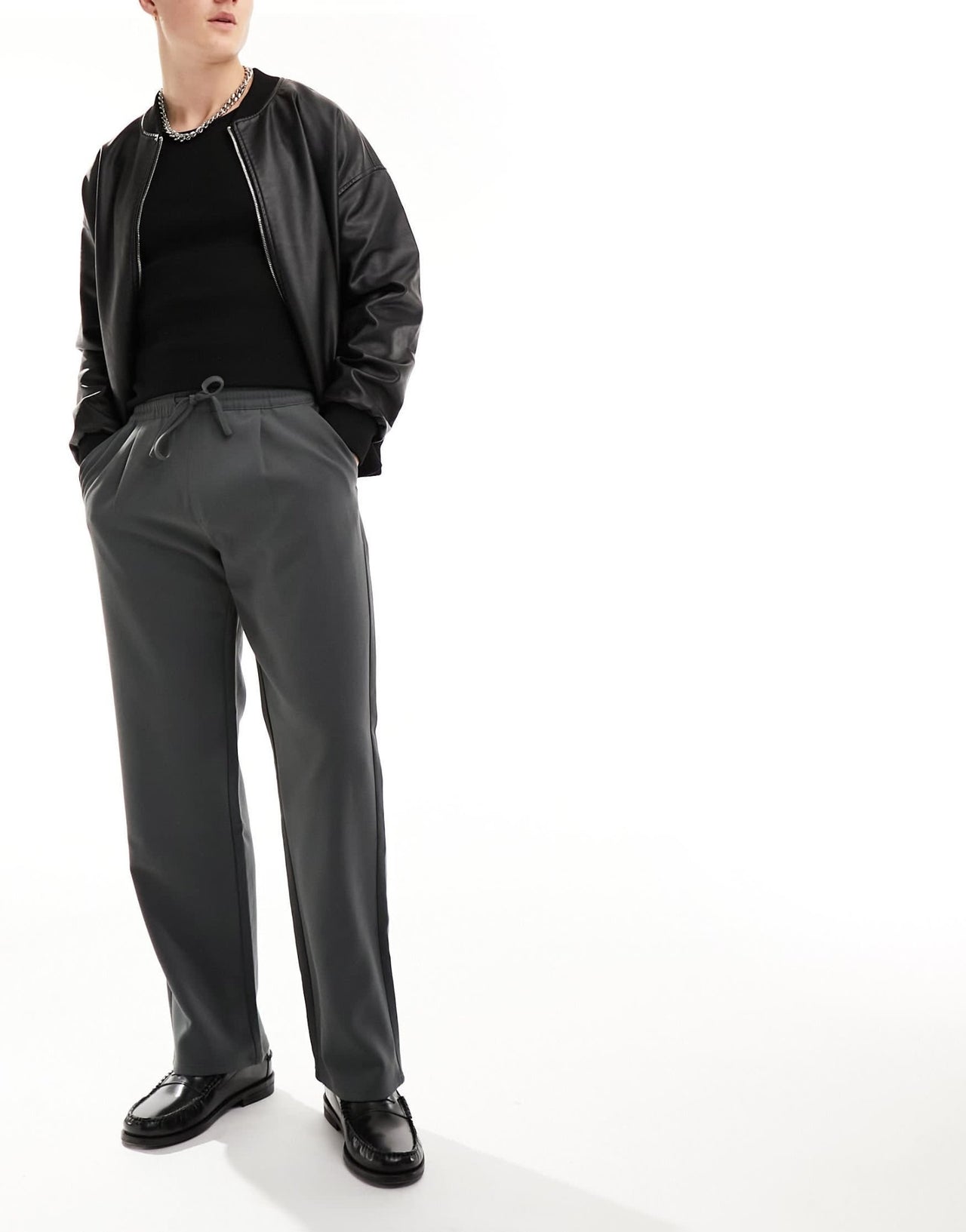 Bershka wide leg tailored trouser in grey - ASOS Sample Sale
