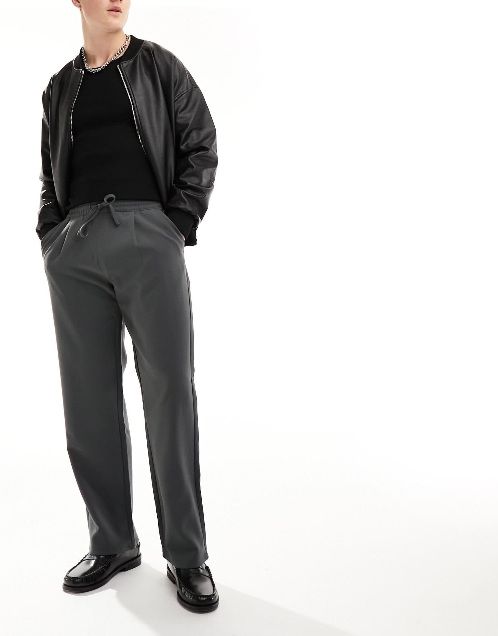 Bershka wide leg tailored trouser in grey - ASOS Sample Sale