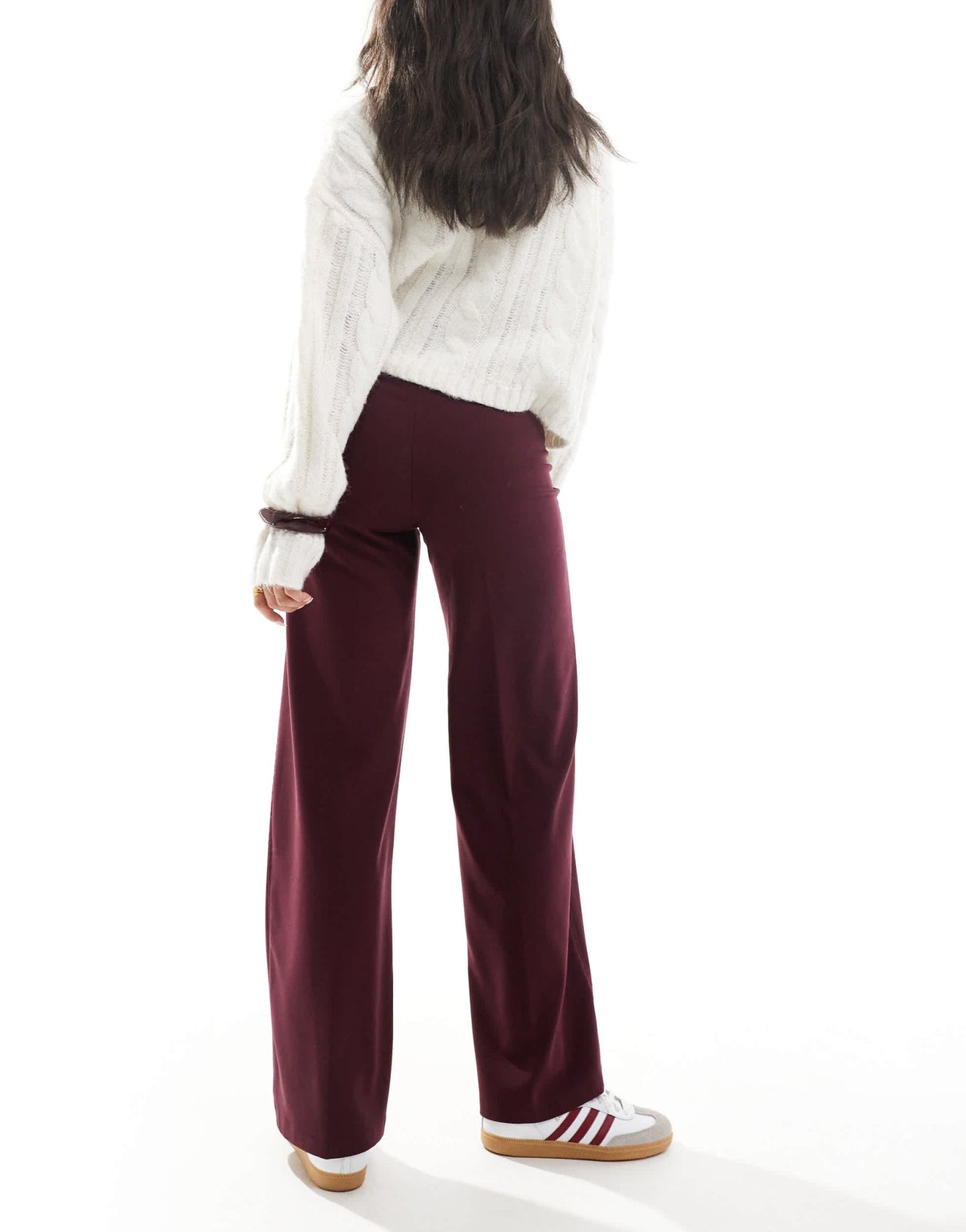 Bershka wide leg tailored trousers in burgundy - ASOS Sample Sale