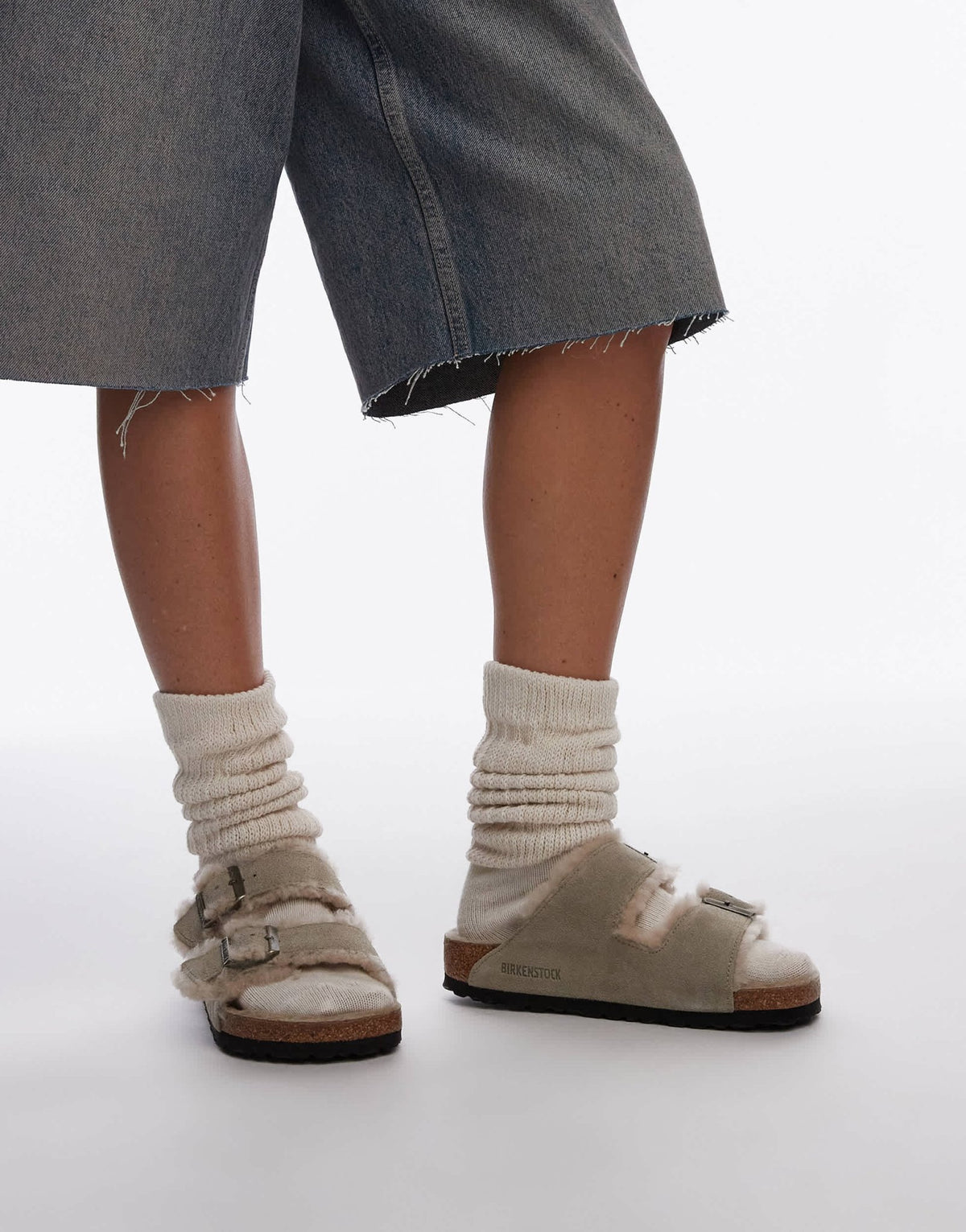 Birkenstock Unisex Arizona shearling sandals in taupe suede - ASOS Sample Sale