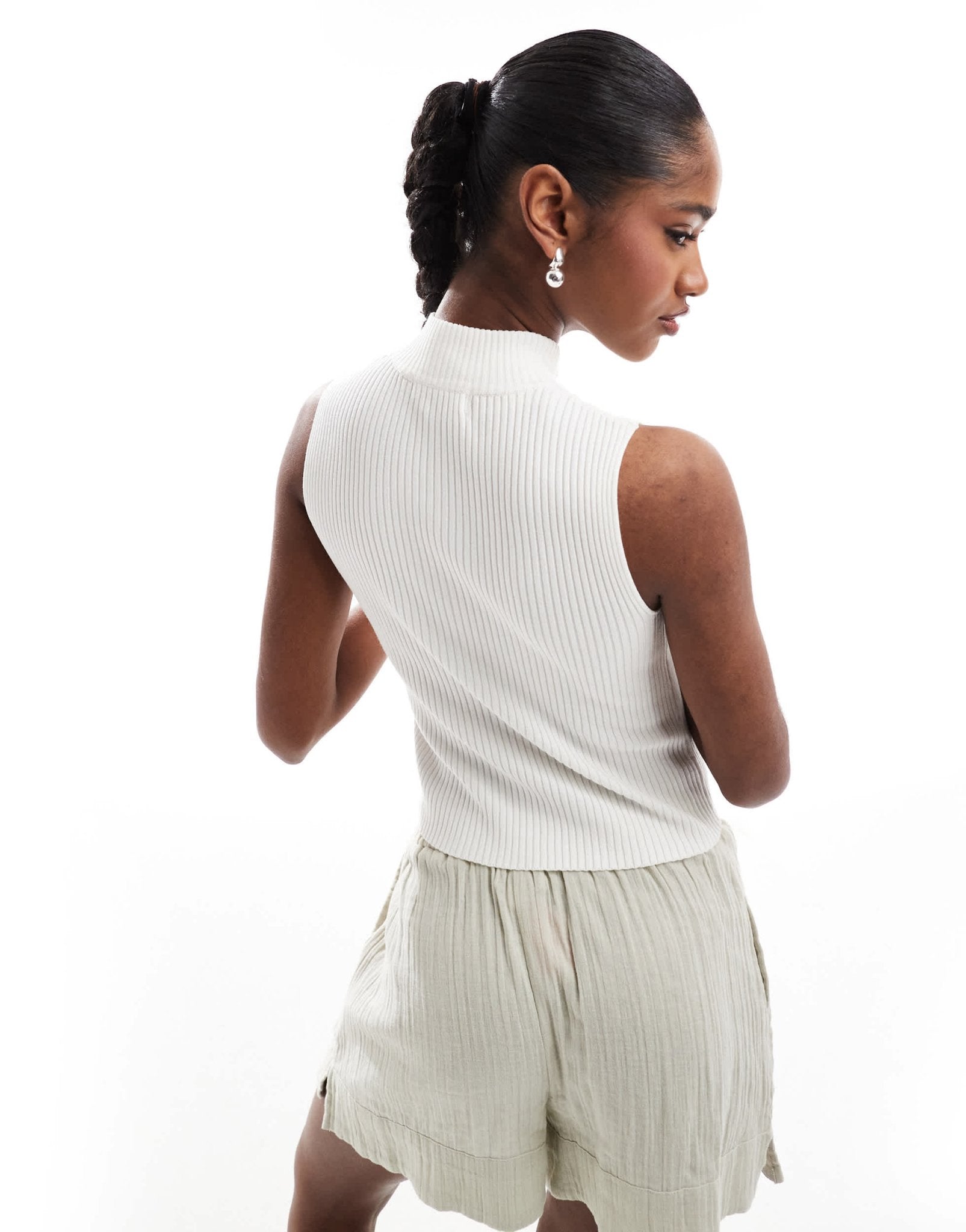 Brave Soul ribbed knitted waistcoat with zip in cream - ASOS Sample Sale