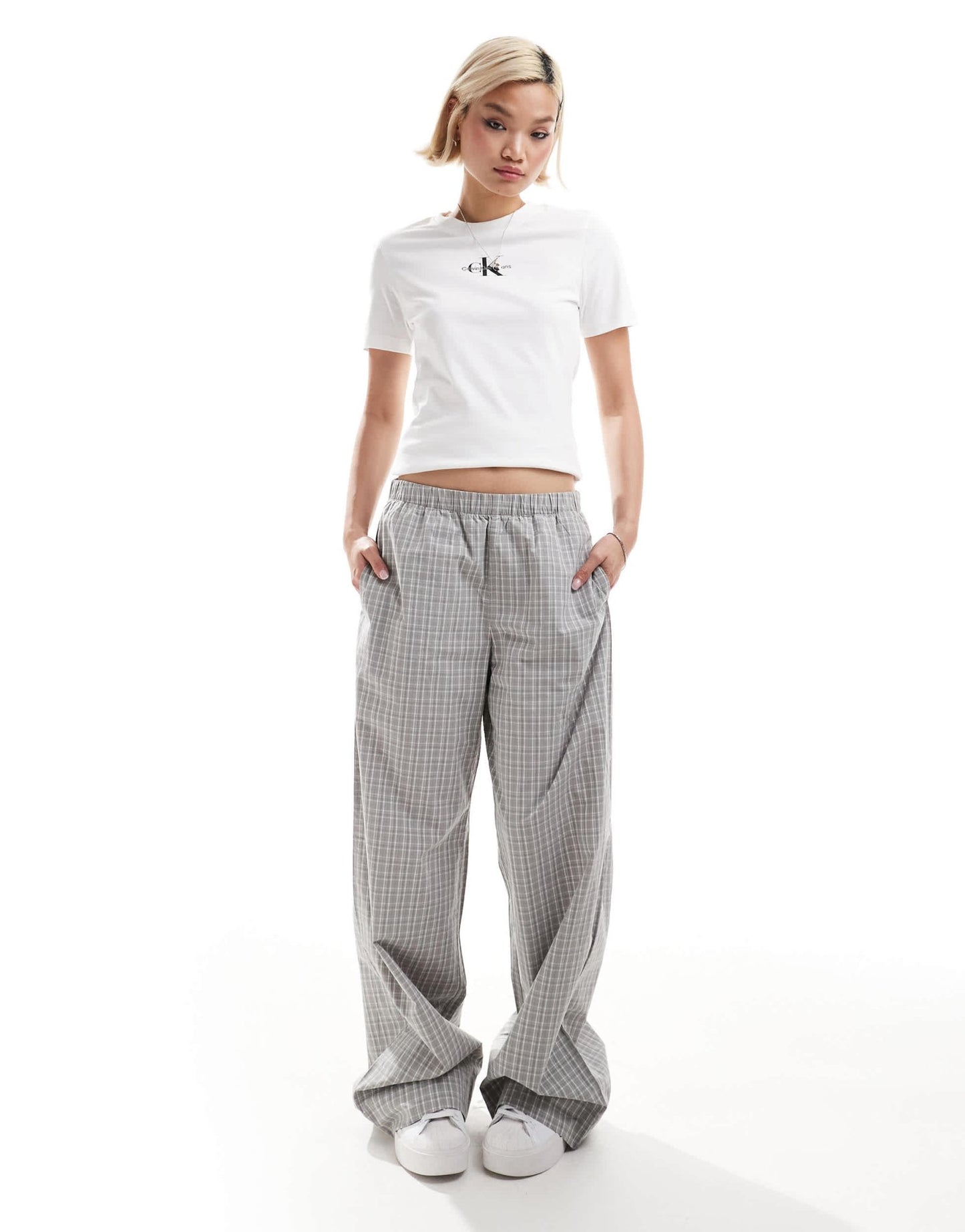 Calvin Klein Jeans monologo slim fit t-shirt in white - ASOS Sample Sale