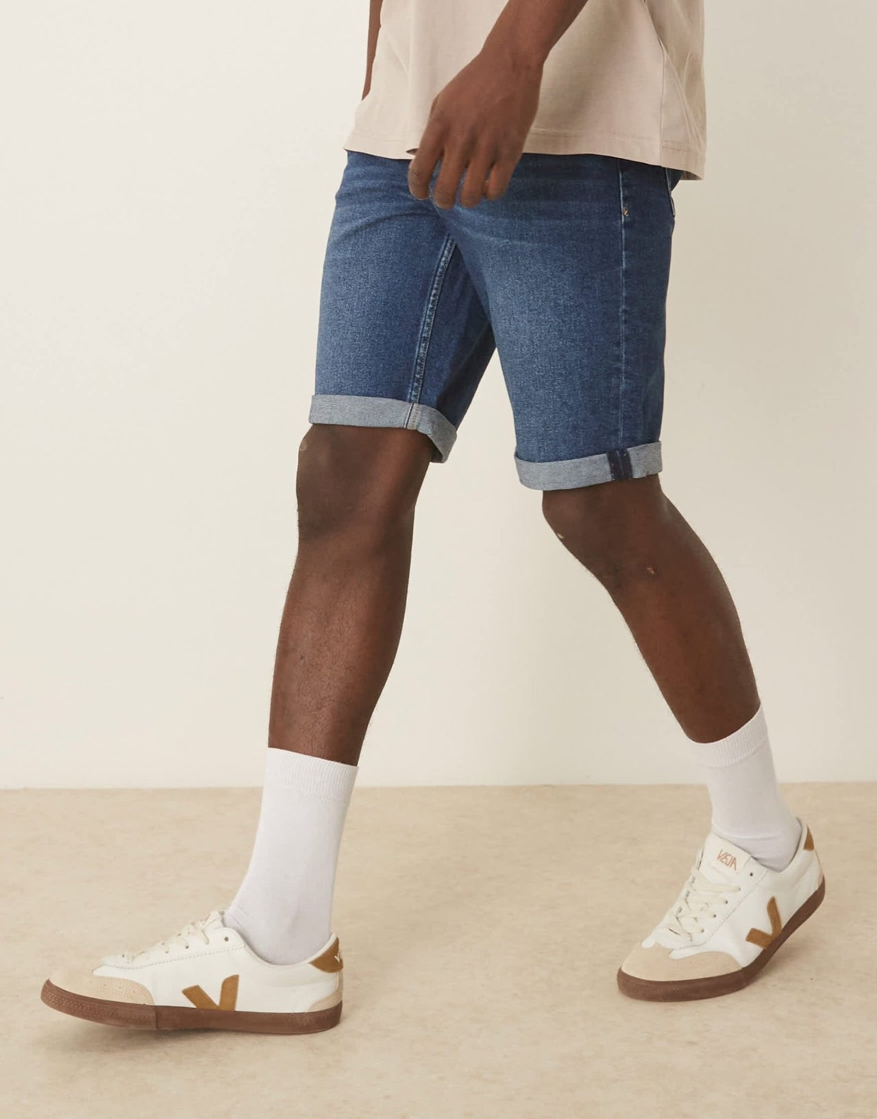 Calvin Klein Jeans slim turn up denim shorts in dark wash - ASOS Sample Sale