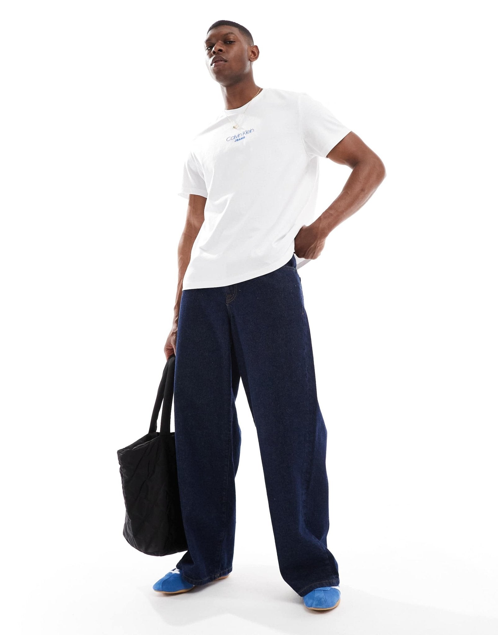 Calvin Klein Jeans small central logo t-shirt in white - ASOS Sample Sale