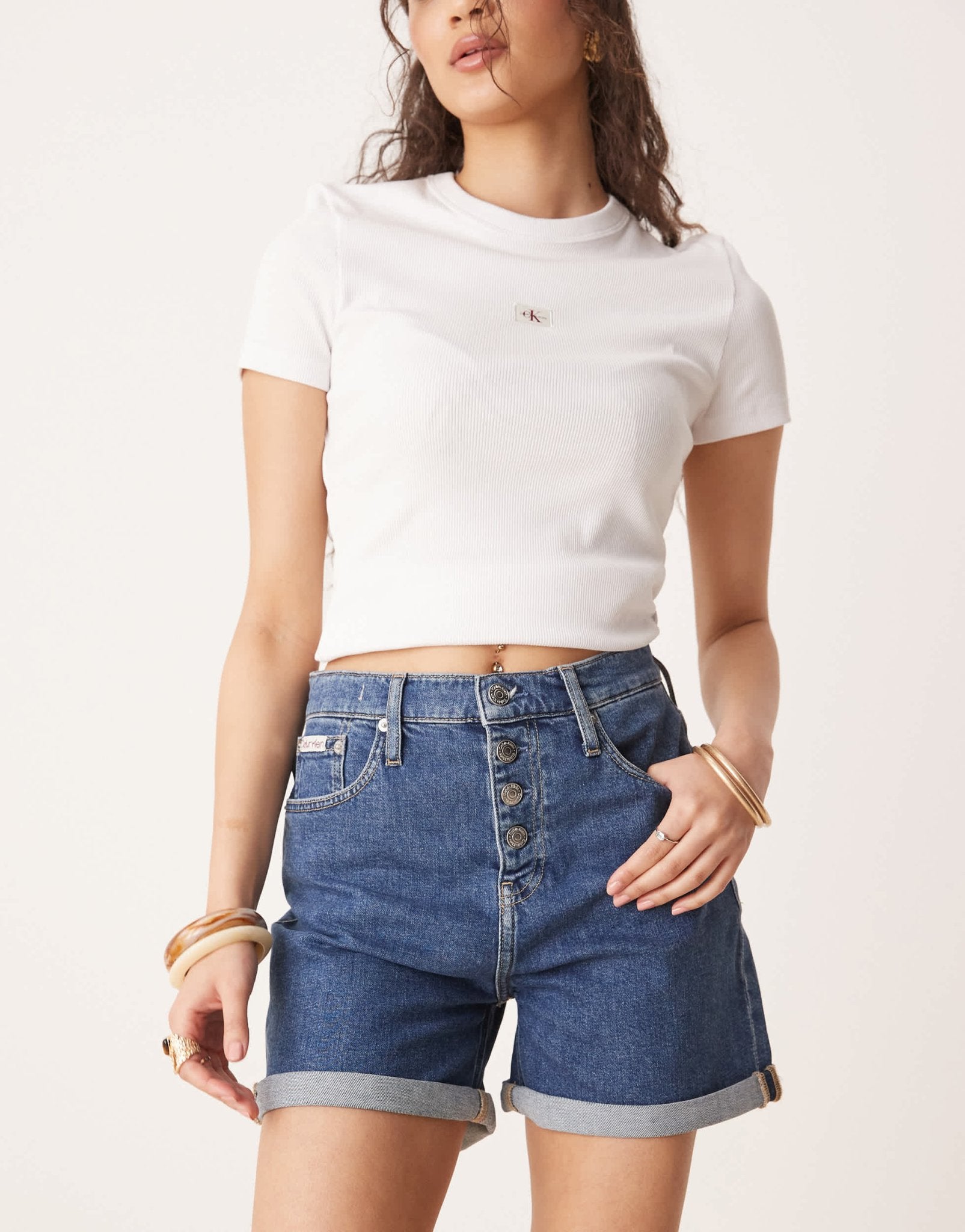 Calvin Klein Jeans turn up mom shorts in dark wash - ASOS Sample Sale