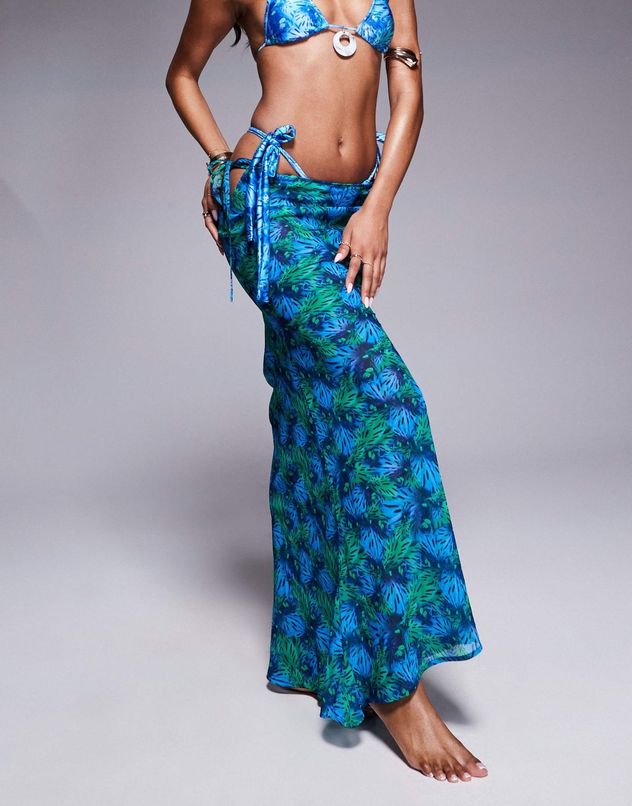 Candypants polygeorgette abstract print maxi beach skirt in blue - ASOS Sample Sale