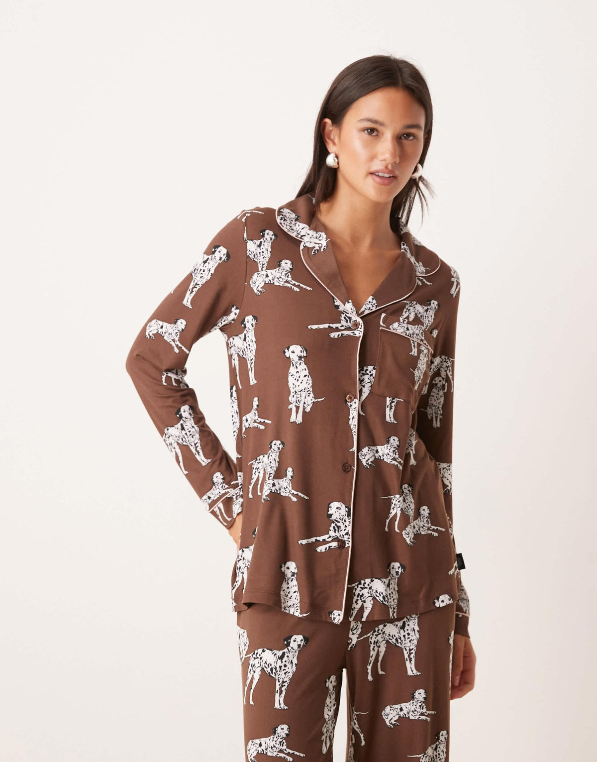Chelsea Peers Exclusive Dalmation long sleeve revere & trouser pyjama set in chocolate brown - ASOS Sample Sale