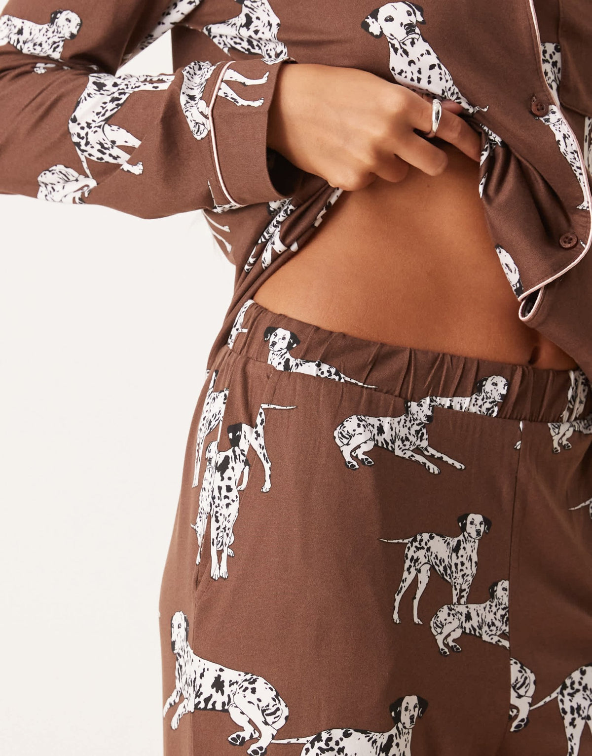 Chelsea Peers Exclusive Dalmation long sleeve revere & trouser pyjama set in chocolate brown - ASOS Sample Sale