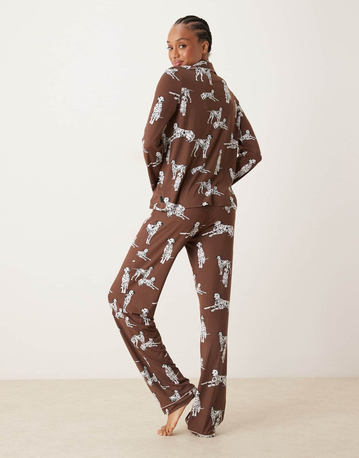 Chelsea Peers Exclusive Tall Dalmation long sleeve revere & trouser pyjama set in chocolate brown - ASOS Sample Sale