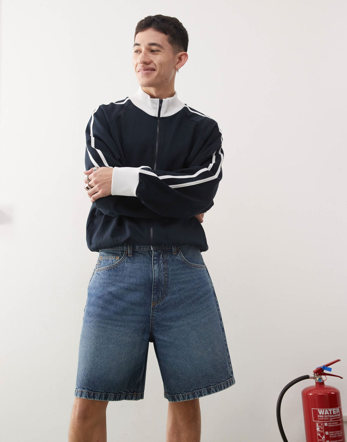 COLLUSION Denim X004 mid rise shorts in midwash - MBLUE - ASOS Sample Sale