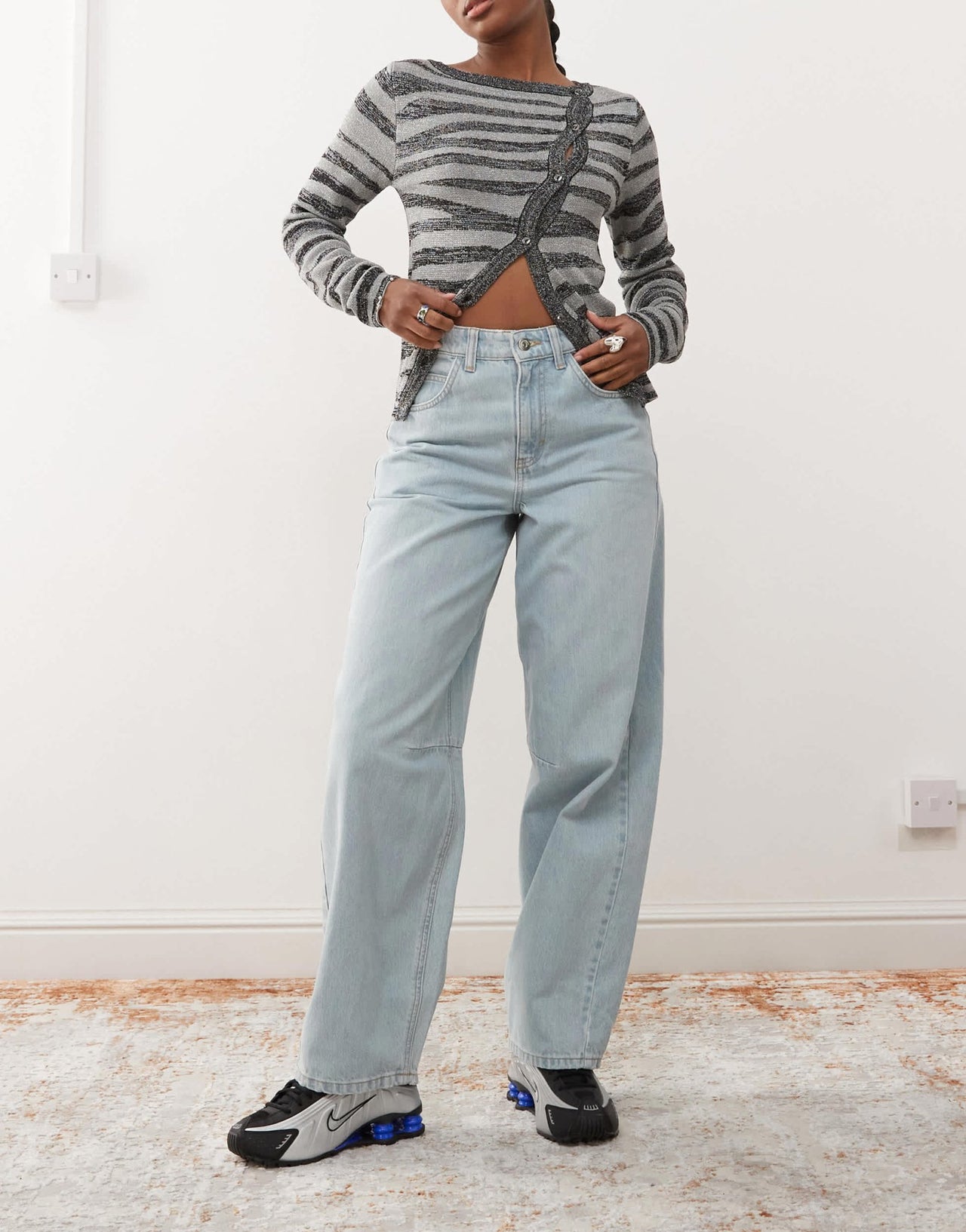 COLLUSION mid rise tapered jeans in mid wash - MBLUE - ASOS Sample Sale