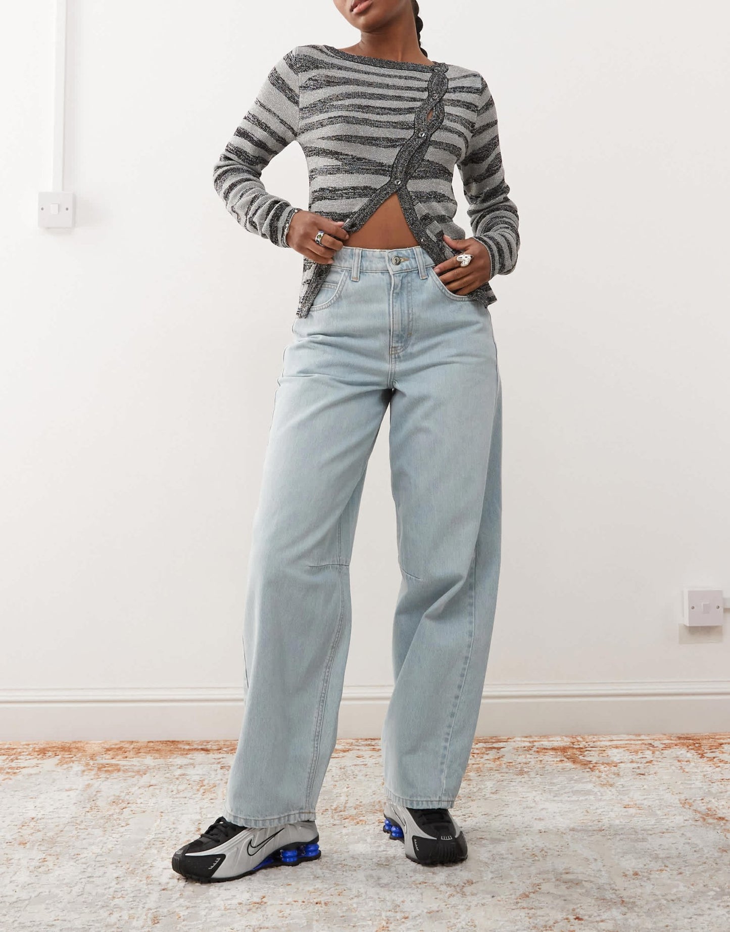 COLLUSION mid rise tapered jeans in mid wash - MBLUE - ASOS Sample Sale
