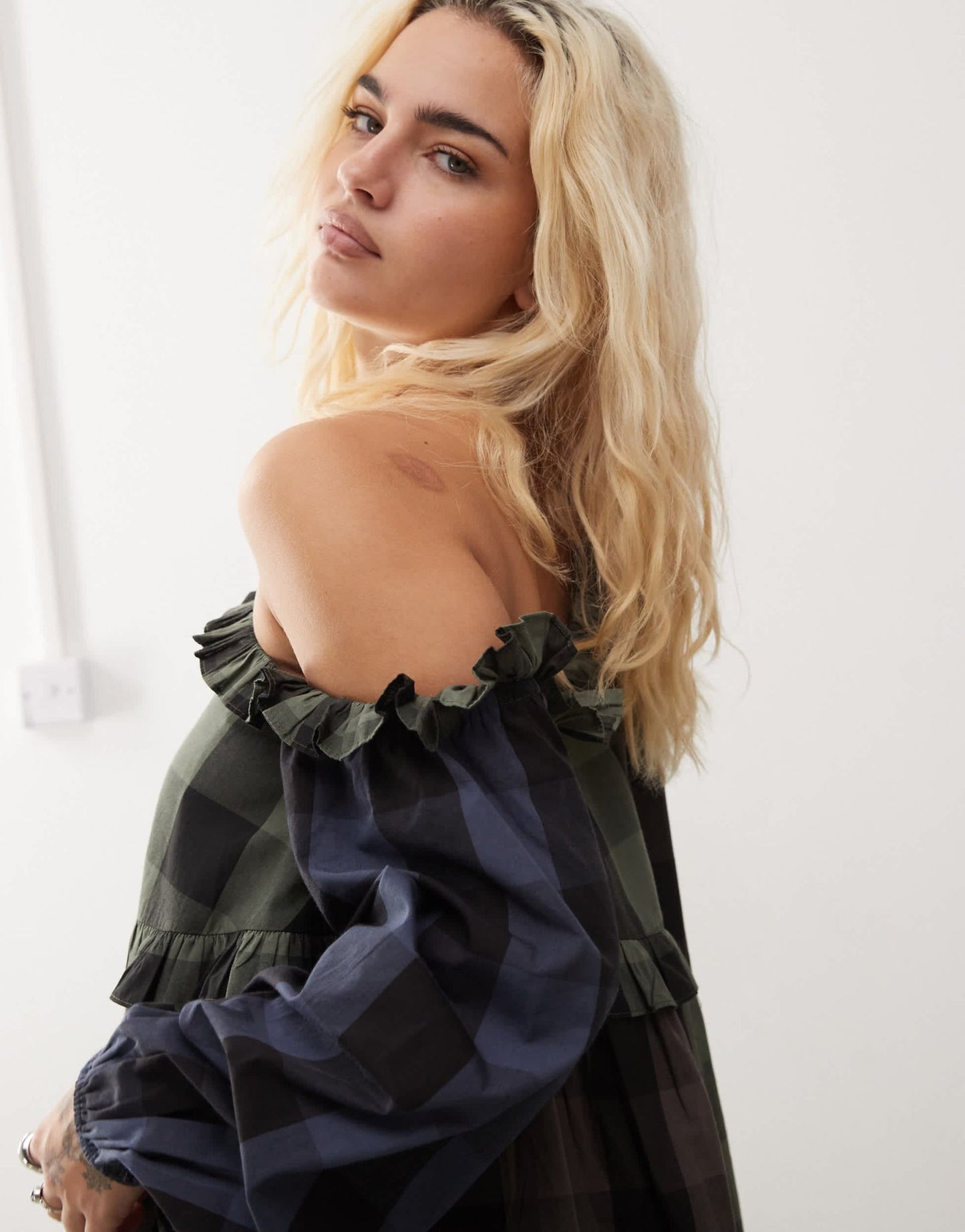 COLLUSION midi smock dress in cut about mixed check - ASOS Sample Sale