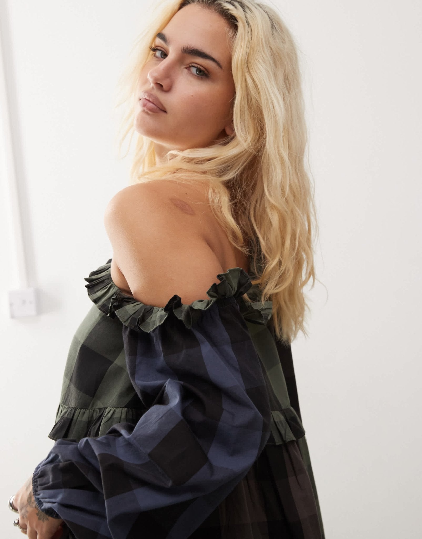 COLLUSION midi smock dress in cut about mixed check - ASOS Sample Sale