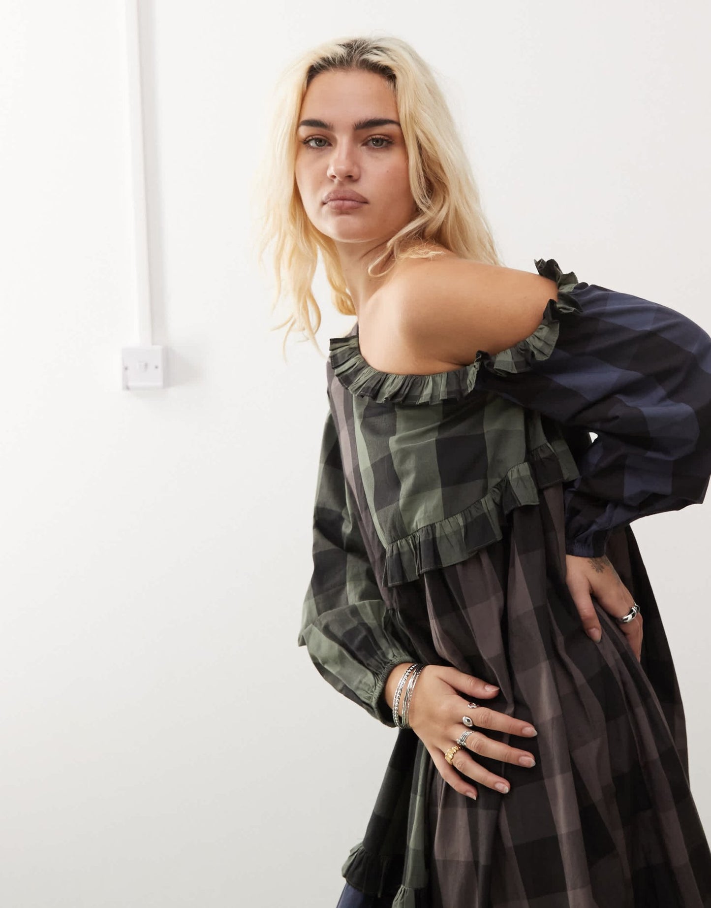 COLLUSION midi smock dress in cut about mixed check - ASOS Sample Sale