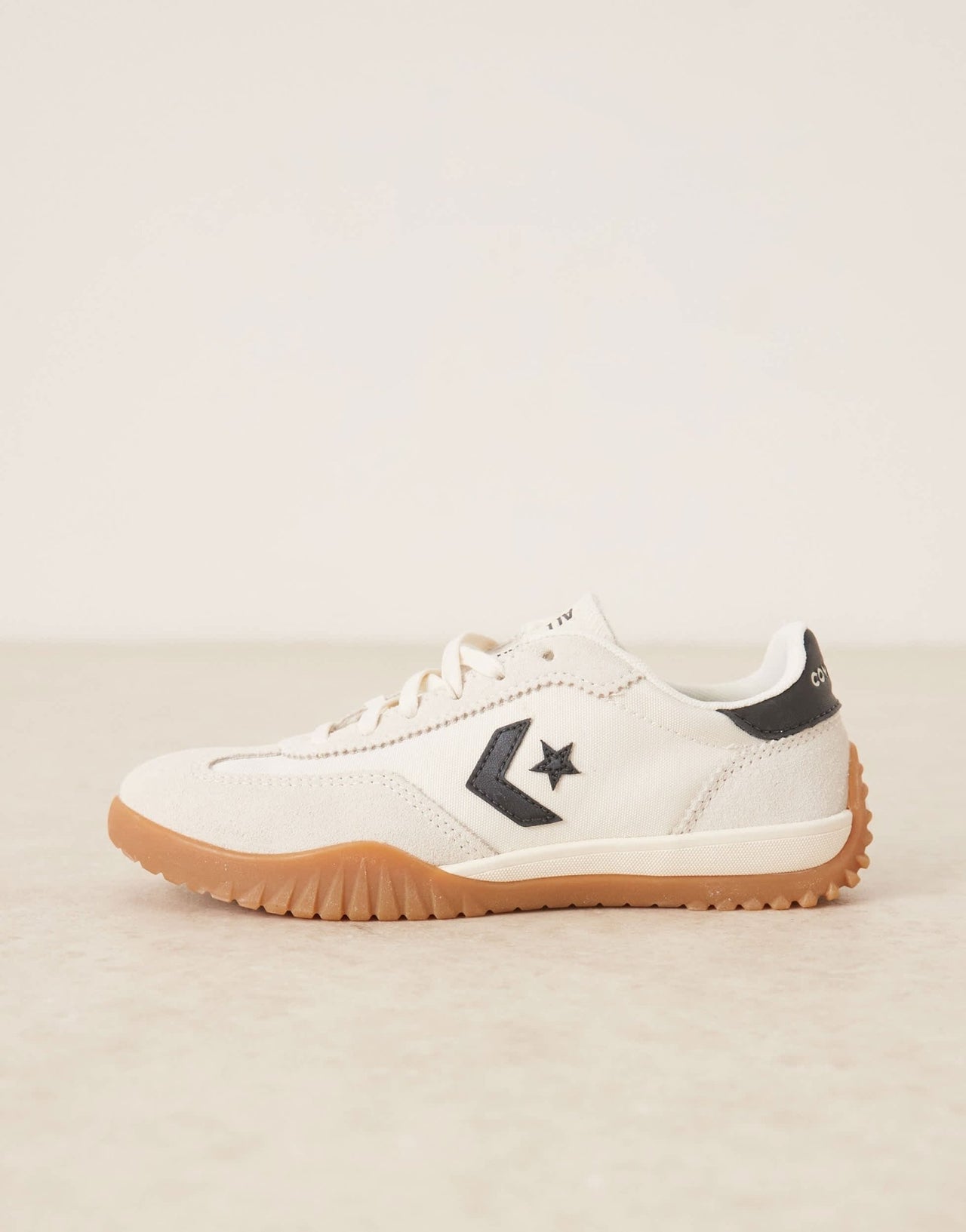 Converse Run Star trainers in off white - ASOS Sample Sale