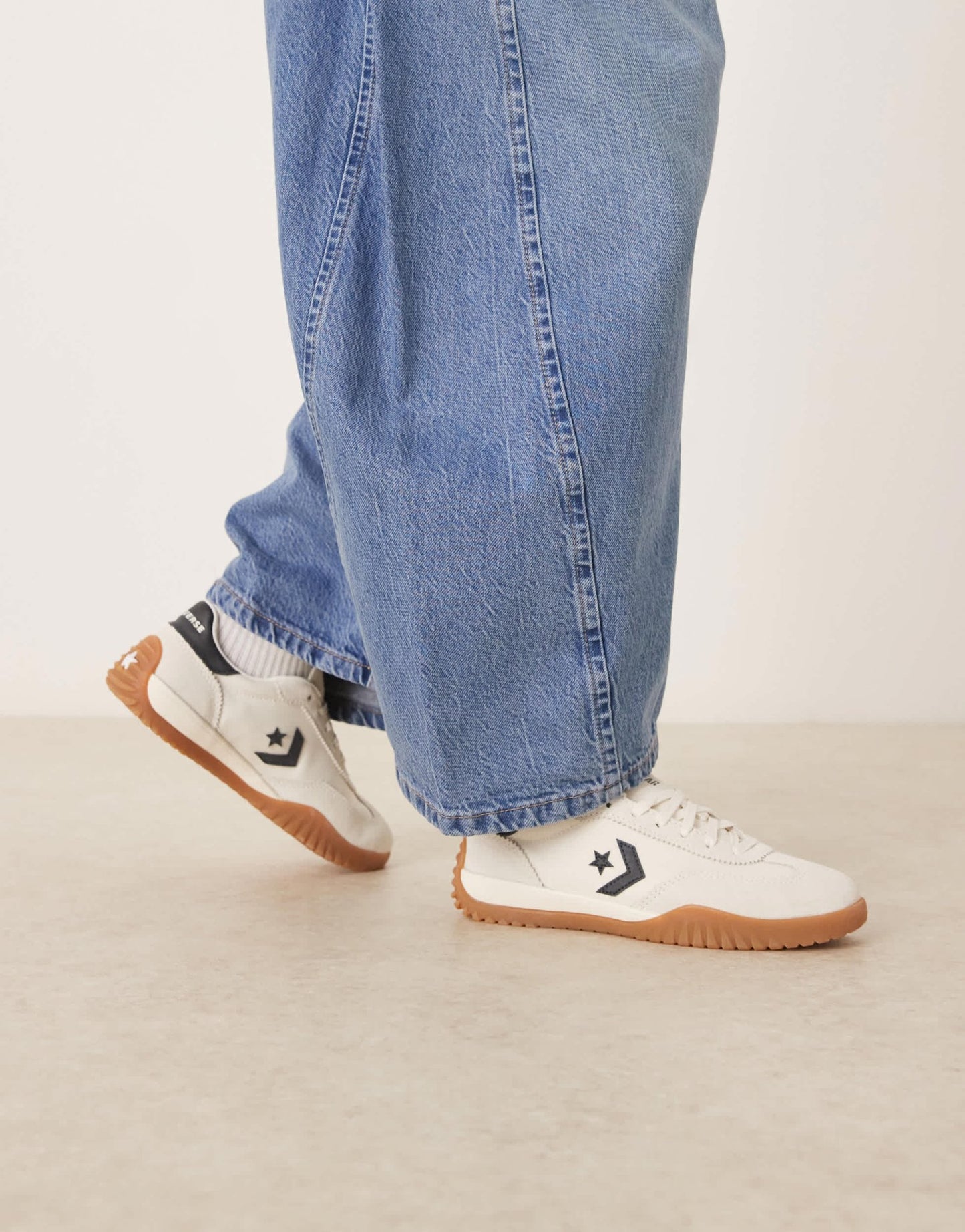 Converse Run Star trainers in off white - ASOS Sample Sale