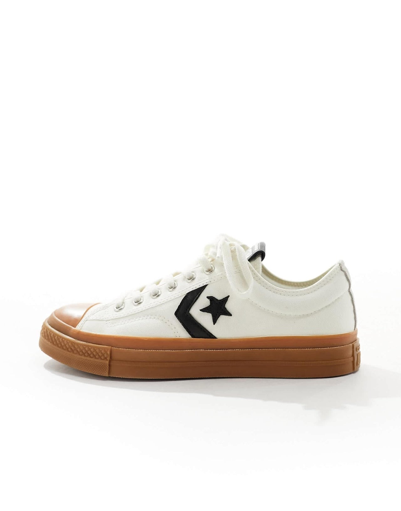 Converse Star Player 76 Ox trainers with gum sole in cream - ASOS Sample Sale