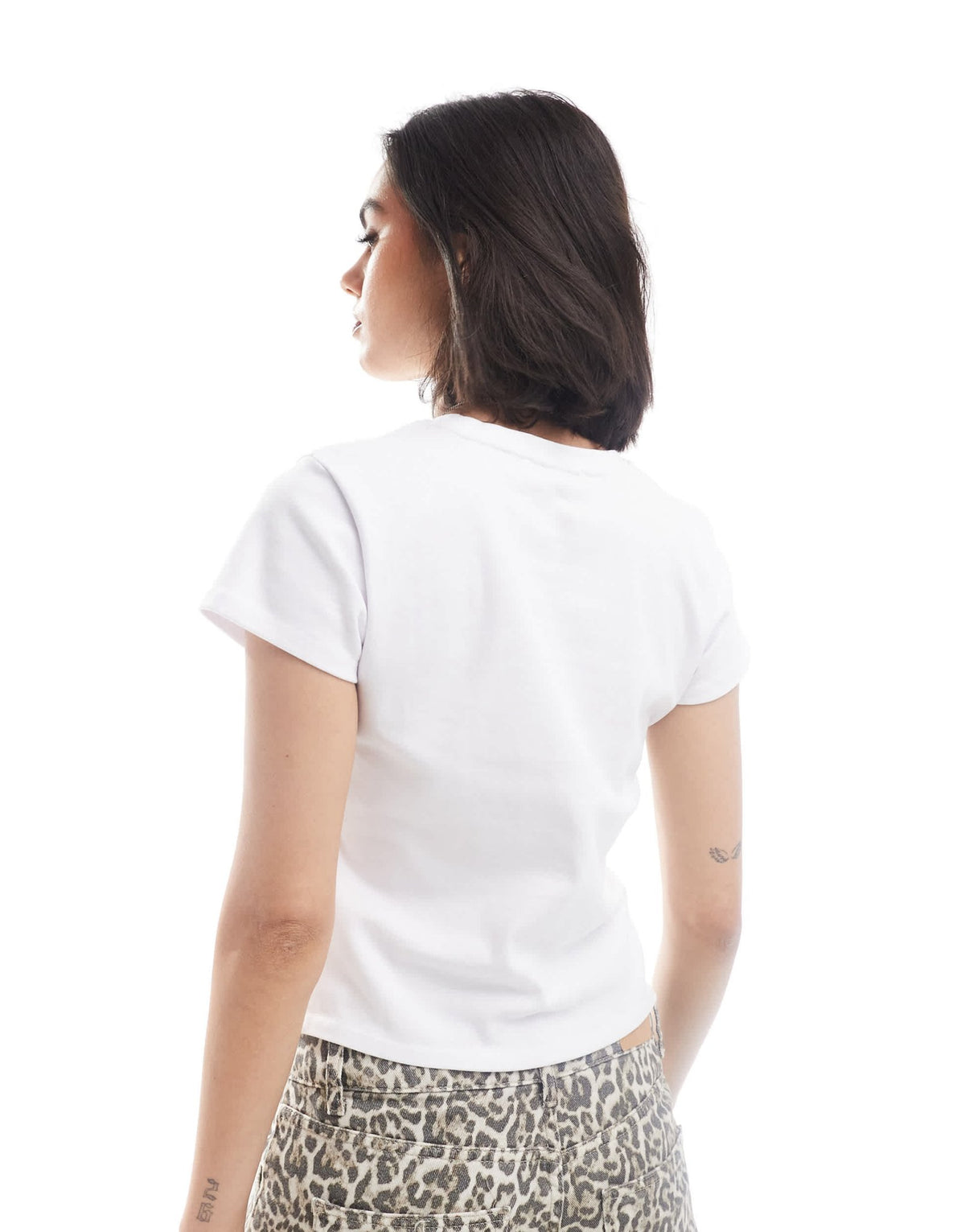 Cotton On 90's fitted baby tee in white - ASOS Sample Sale