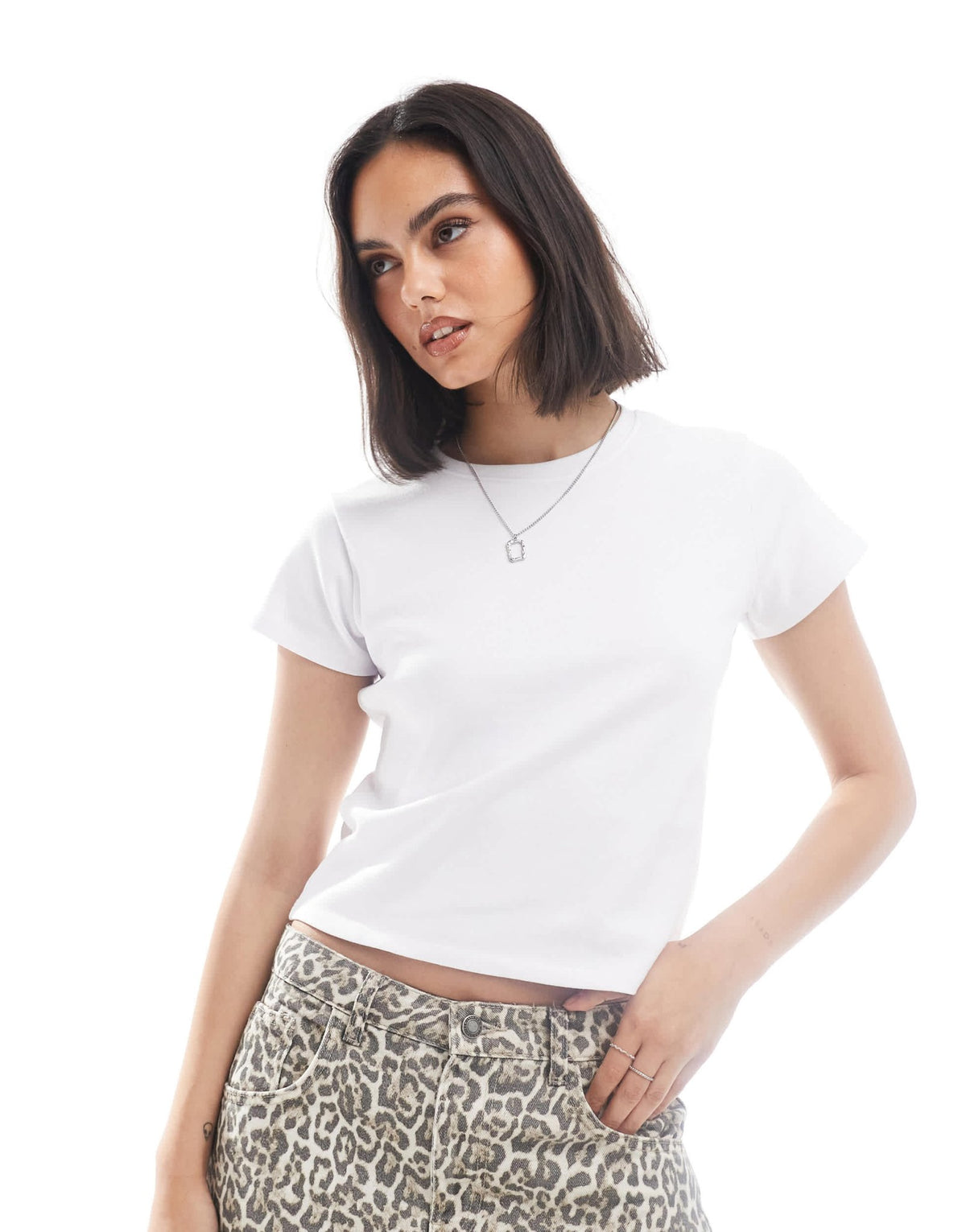 Cotton On 90's fitted baby tee in white - ASOS Sample Sale