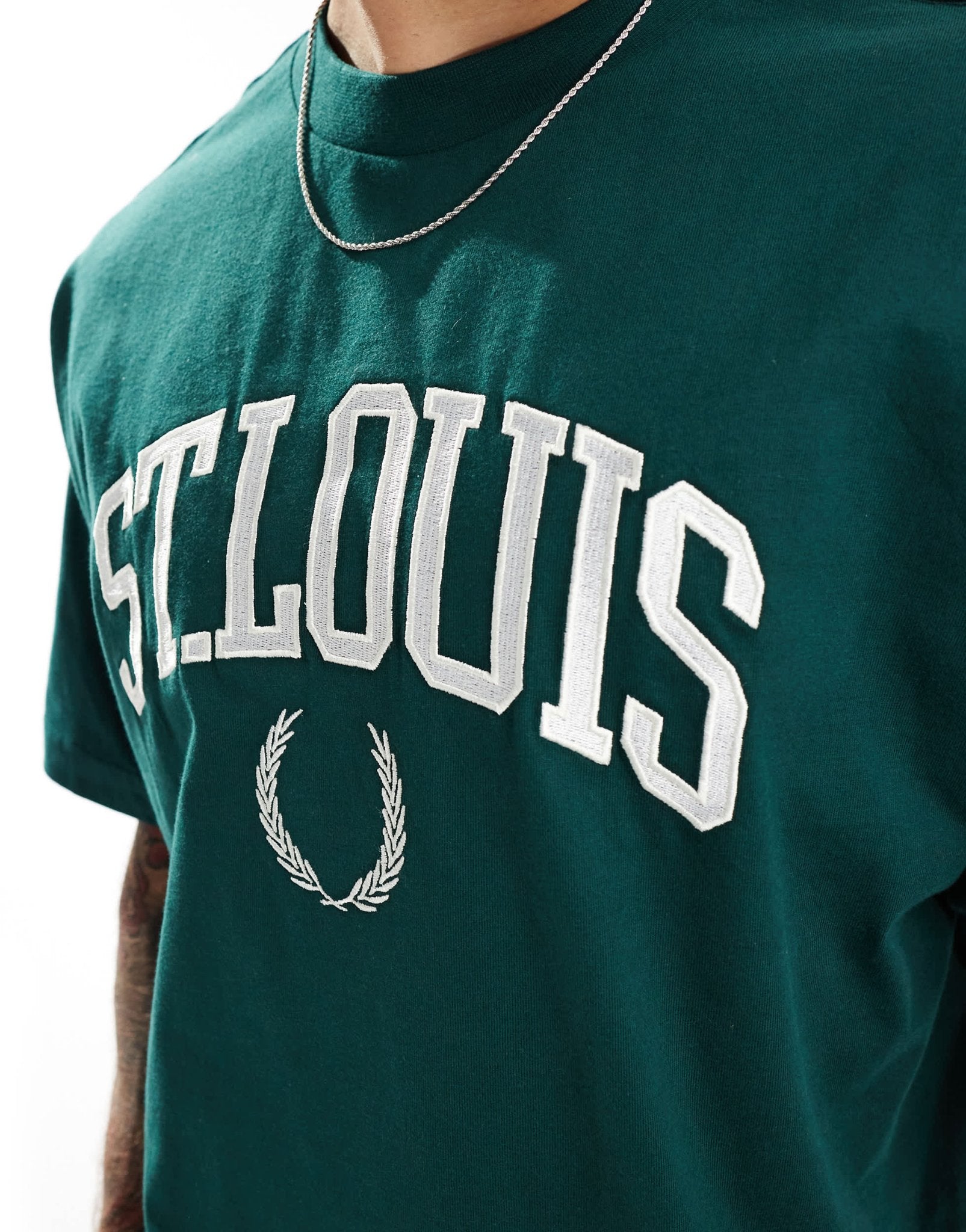 Cotton On boxy fit St Louis graphic t-shirt in pine green - ASOS Sample Sale