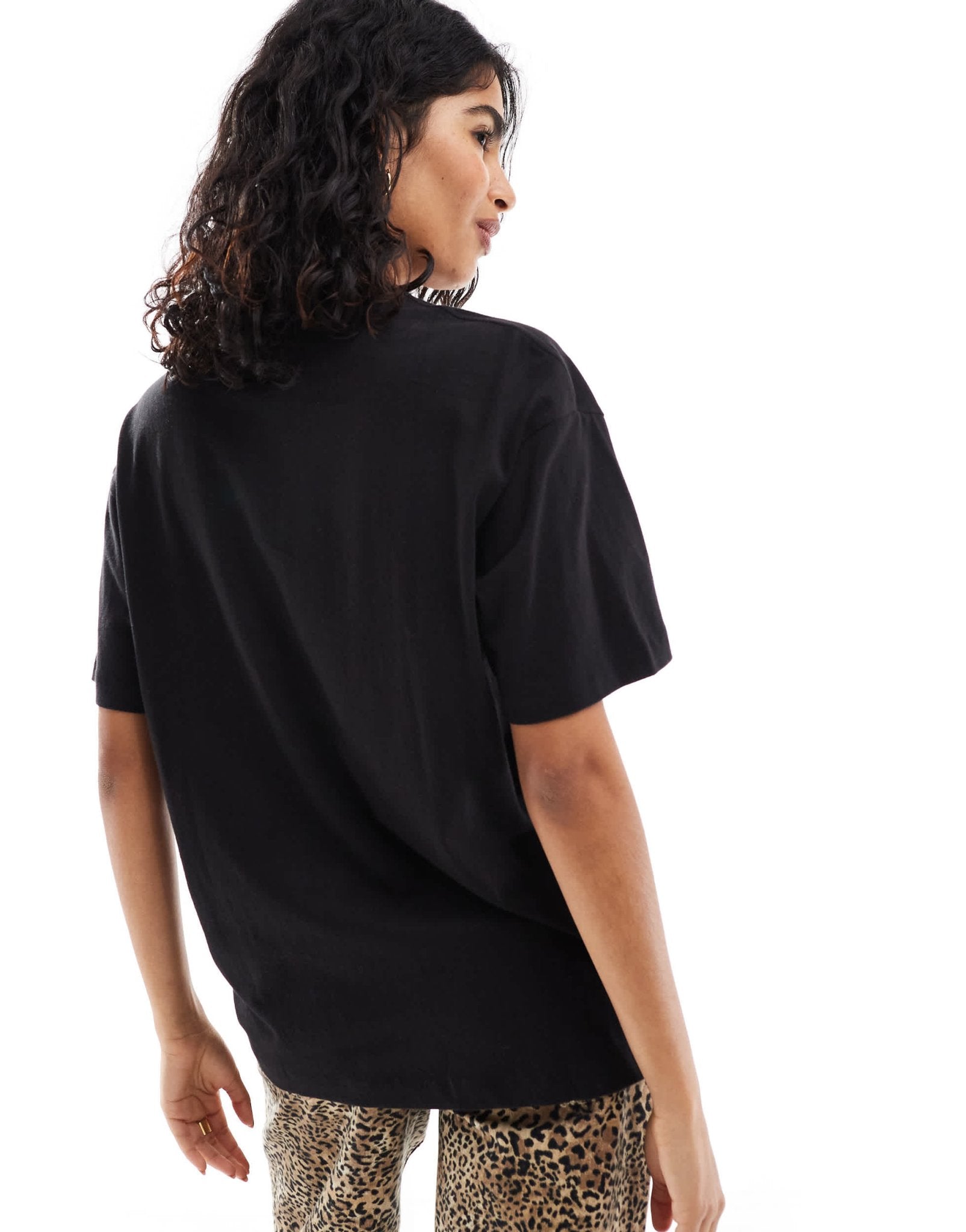 Cotton On boxy oversized t-shirt in black - ASOS Sample Sale