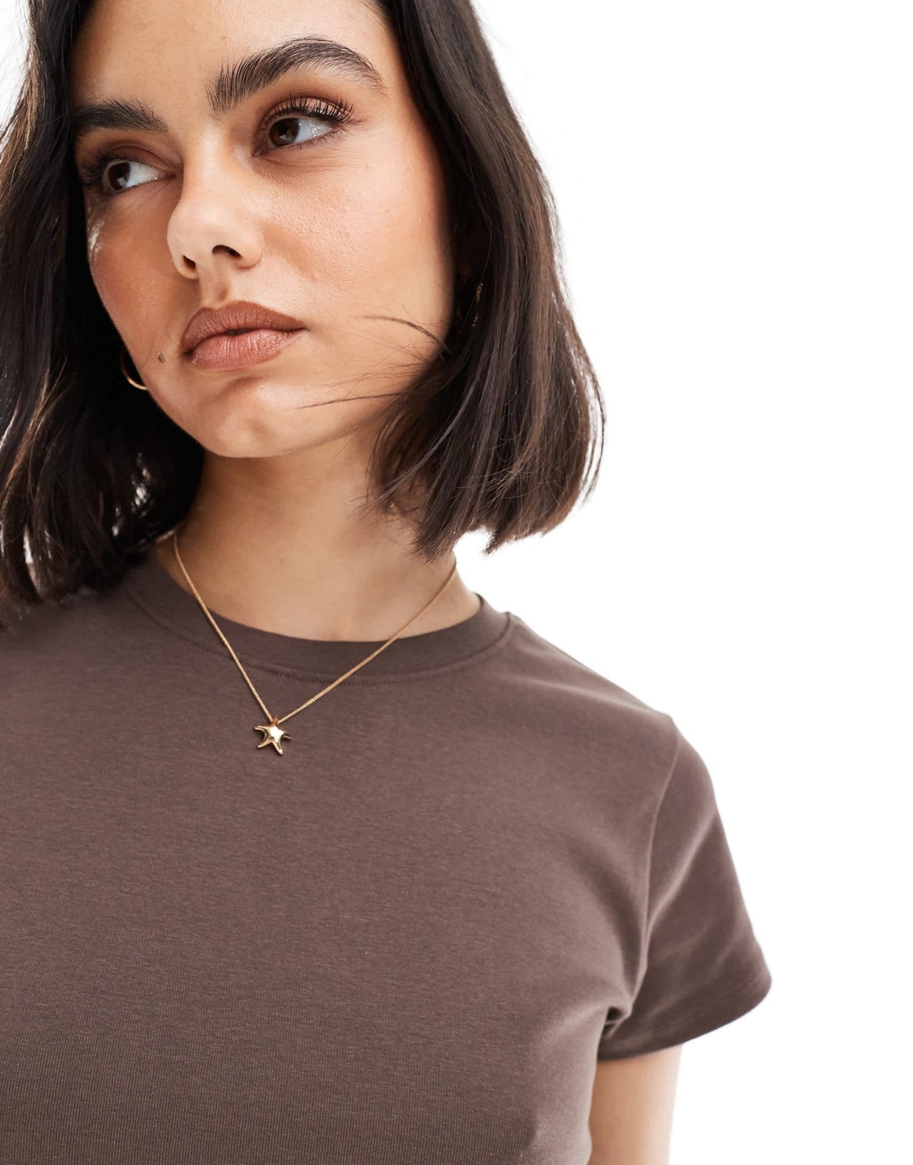Cotton On fitted 90s baby tee brown - ASOS Sample Sale