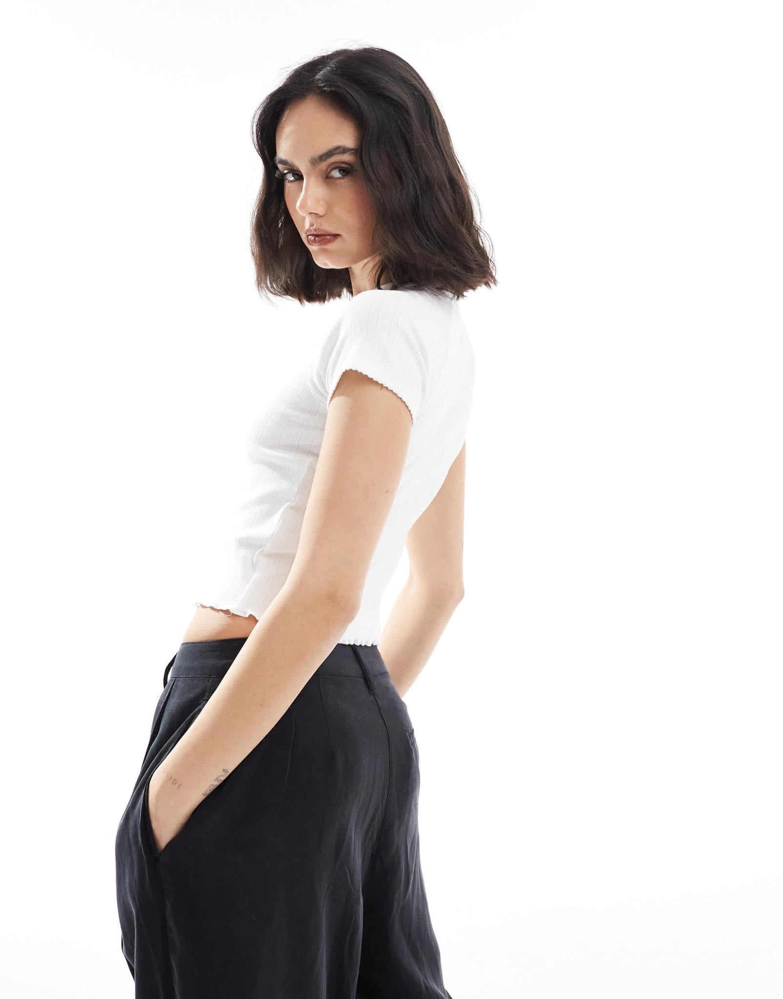 Cotton On fitted t-shirt in white pointelle - ASOS Sample Sale