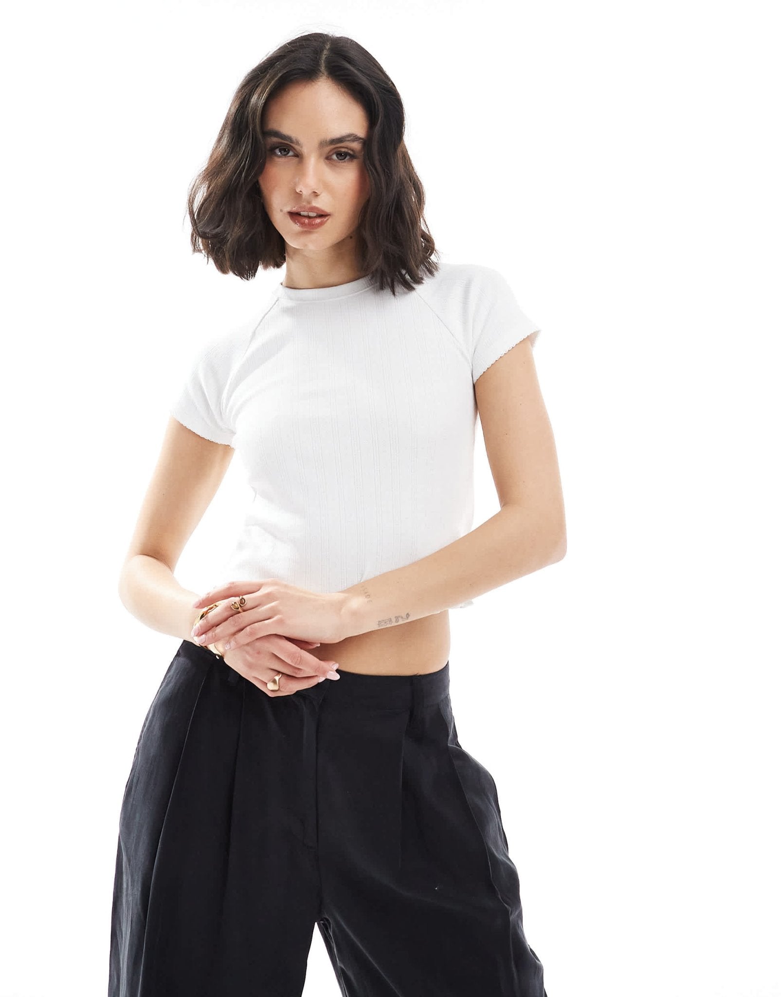 Cotton On fitted t-shirt in white pointelle - ASOS Sample Sale
