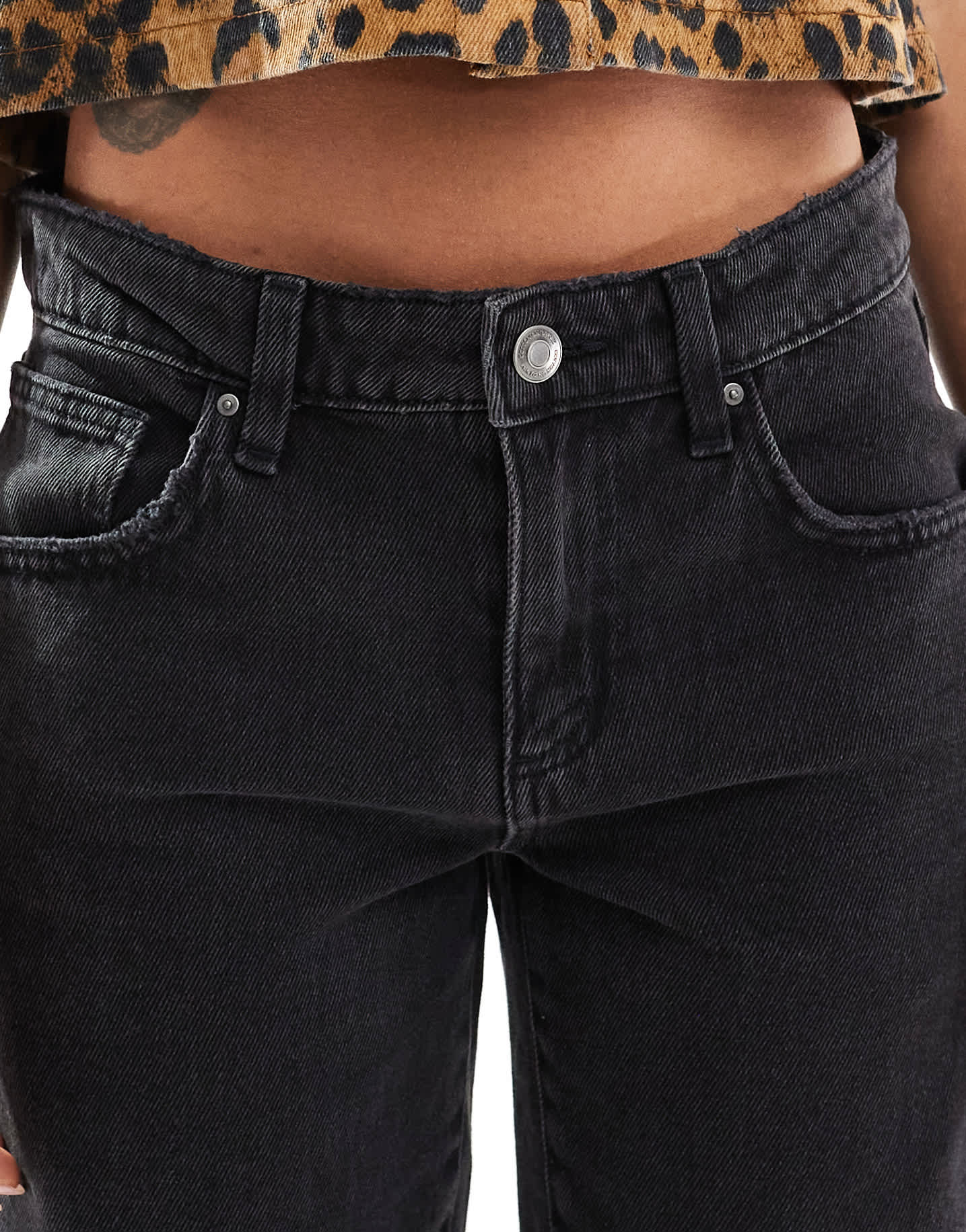 Cotton On low rise straight leg jean in graphite black - ASOS Sample Sale