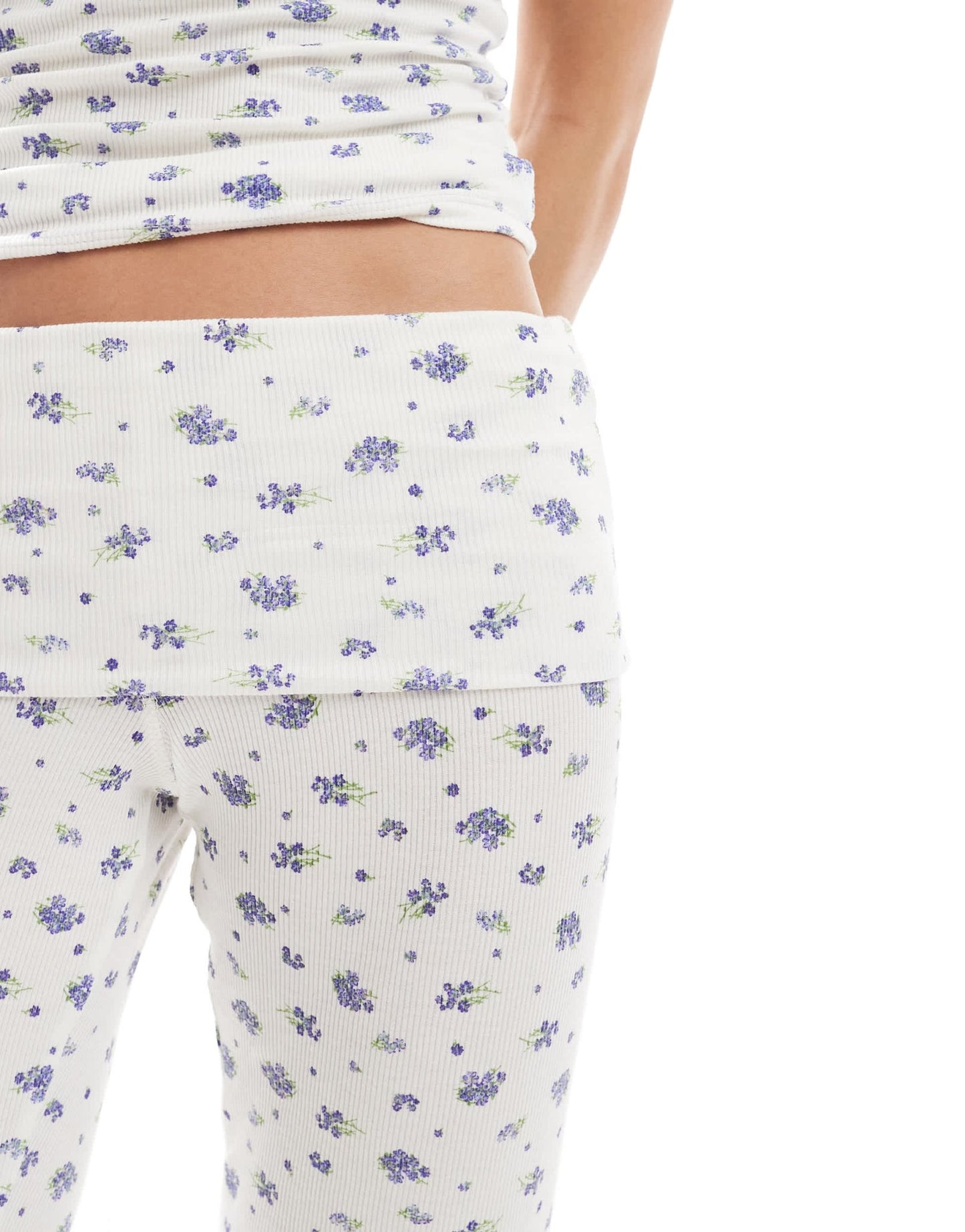 Cotton On sleep recovery roll - waist lounge trousers co - ord in lilac ditsy - ASOS Sample Sale