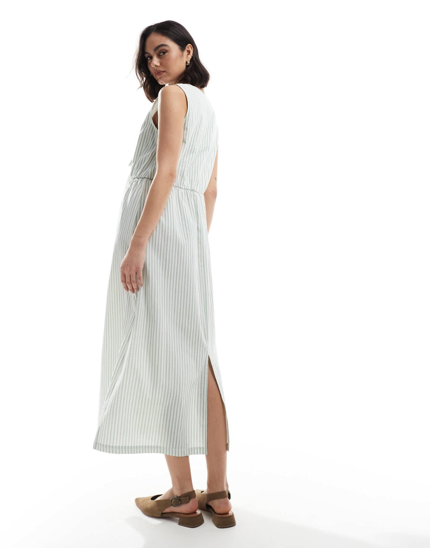 Daisy Street boxy fit chuck on midi dress in sage stripe - ASOS Sample Sale